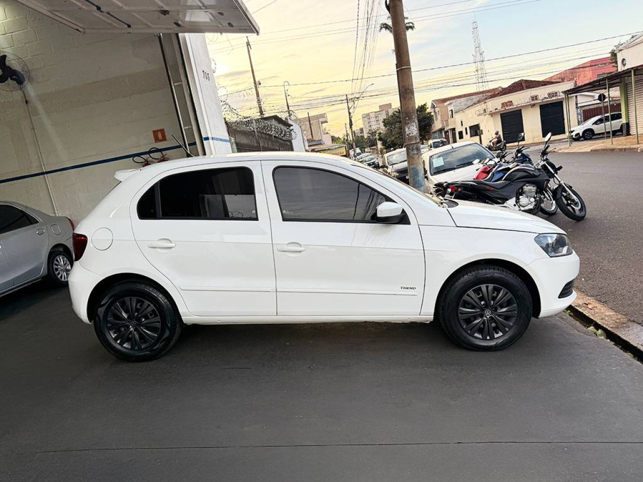 VOLKSWAGEN Gol 1.0 MI 8V