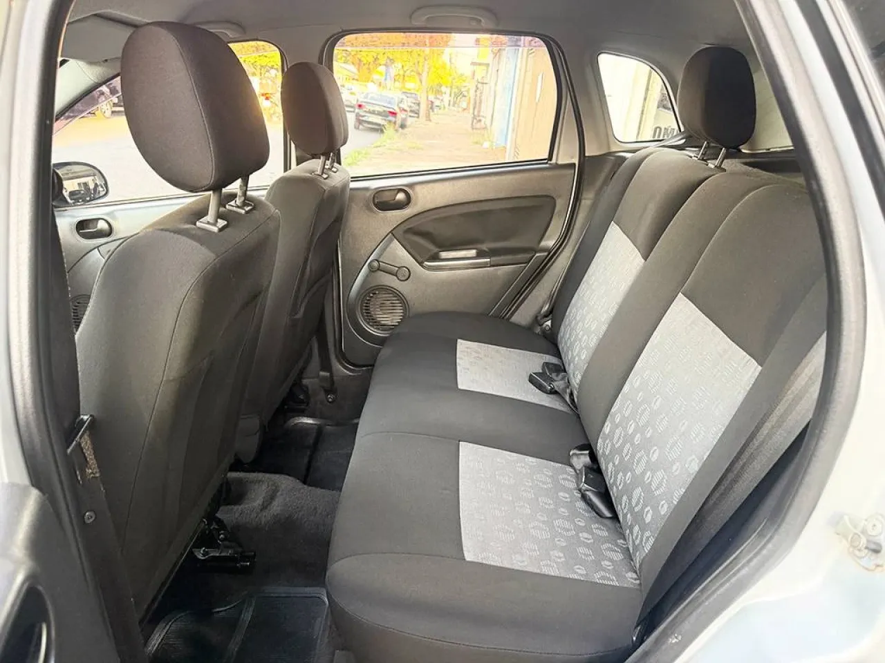 FORD FIESTA 1.0 MPI HATCH 8V
