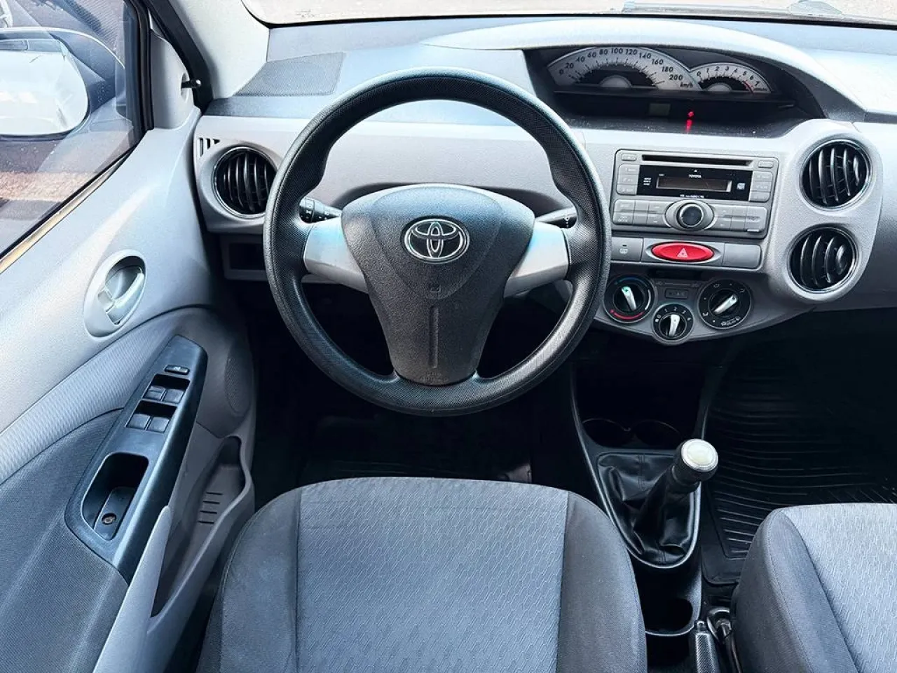 TOYOTA ETIOS 1.5 XLS SEDAN 16V