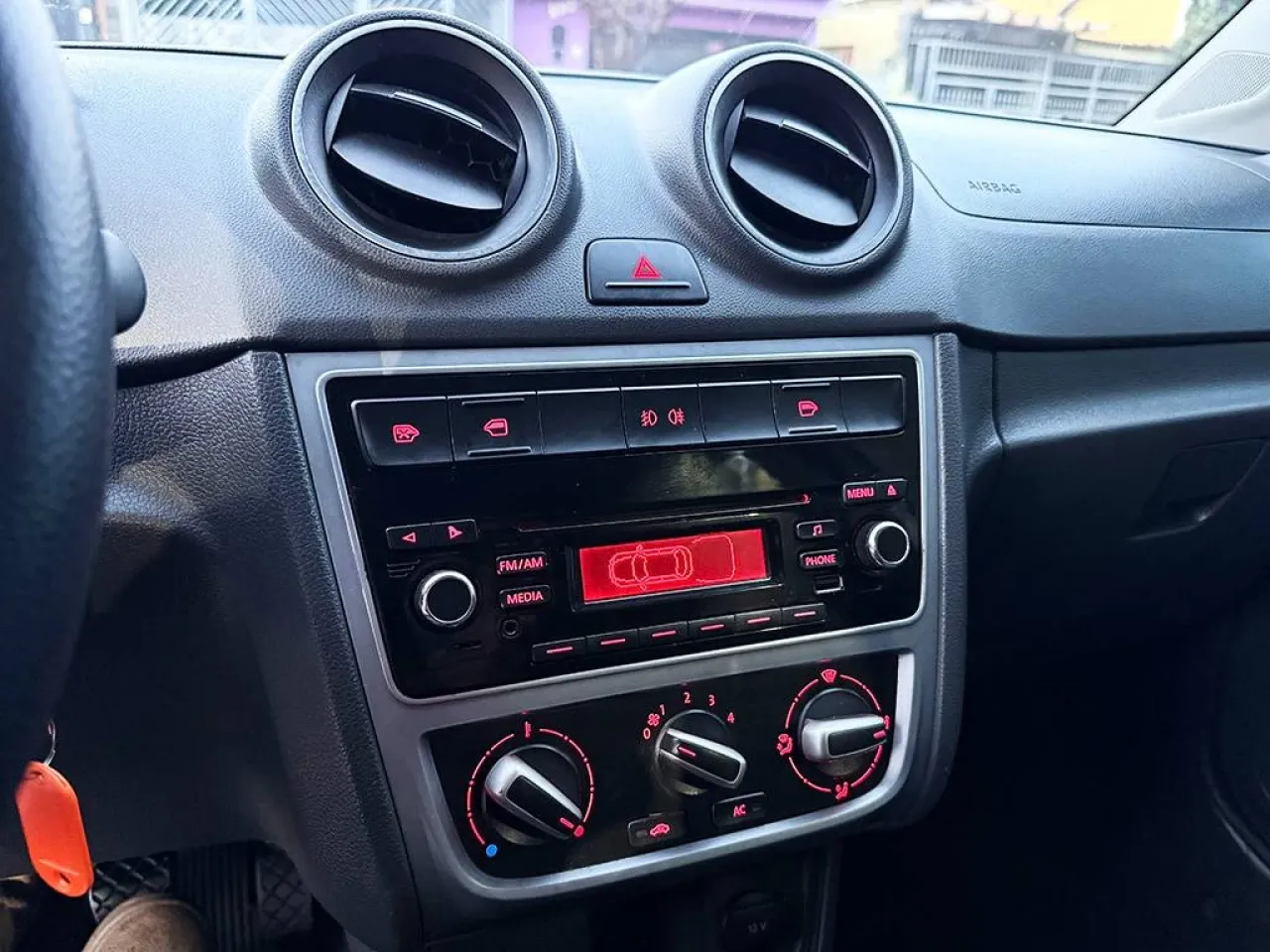 VOLKSWAGEN Voyage 1.0 MI COMFORTLINE 8V