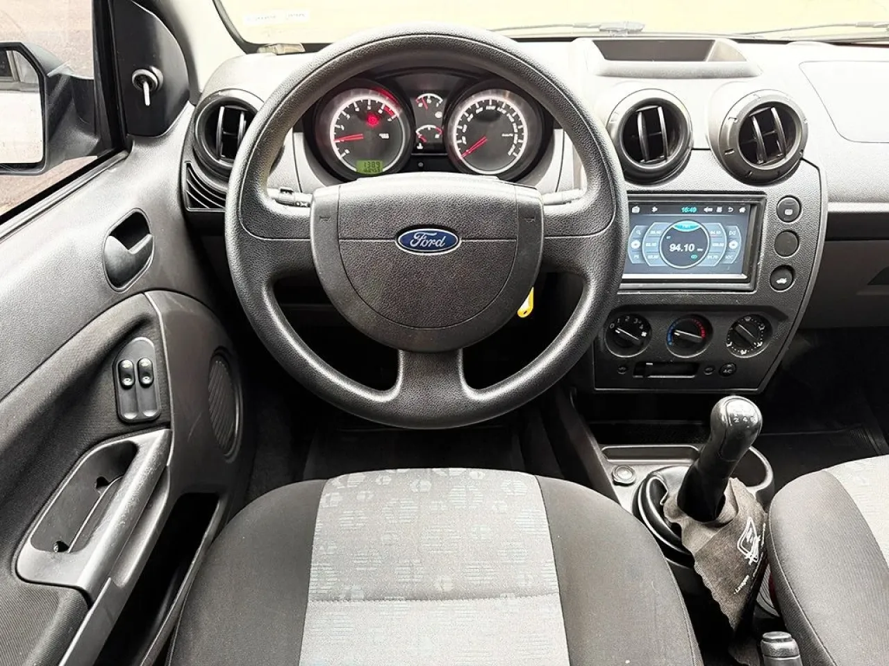FORD FIESTA 1.0 ROCAM HATCH 8V