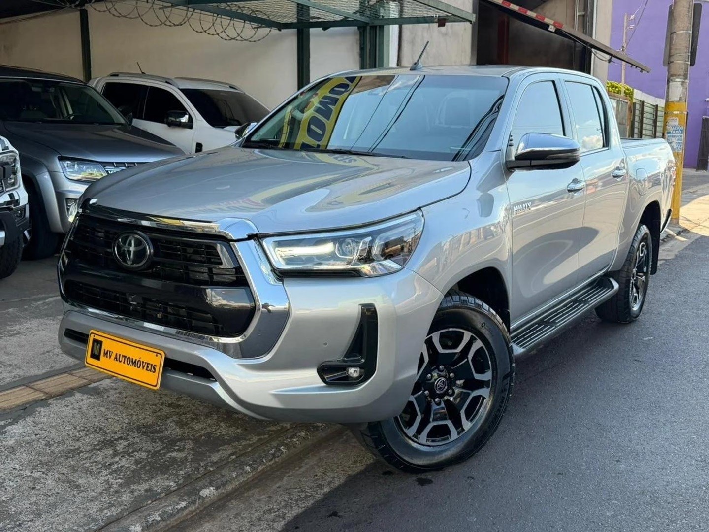 TOYOTA HILUX2.8 D-4D TURBO DIESEL CD SRX LIMITED 4X4 AUTOMÁTICO 2023