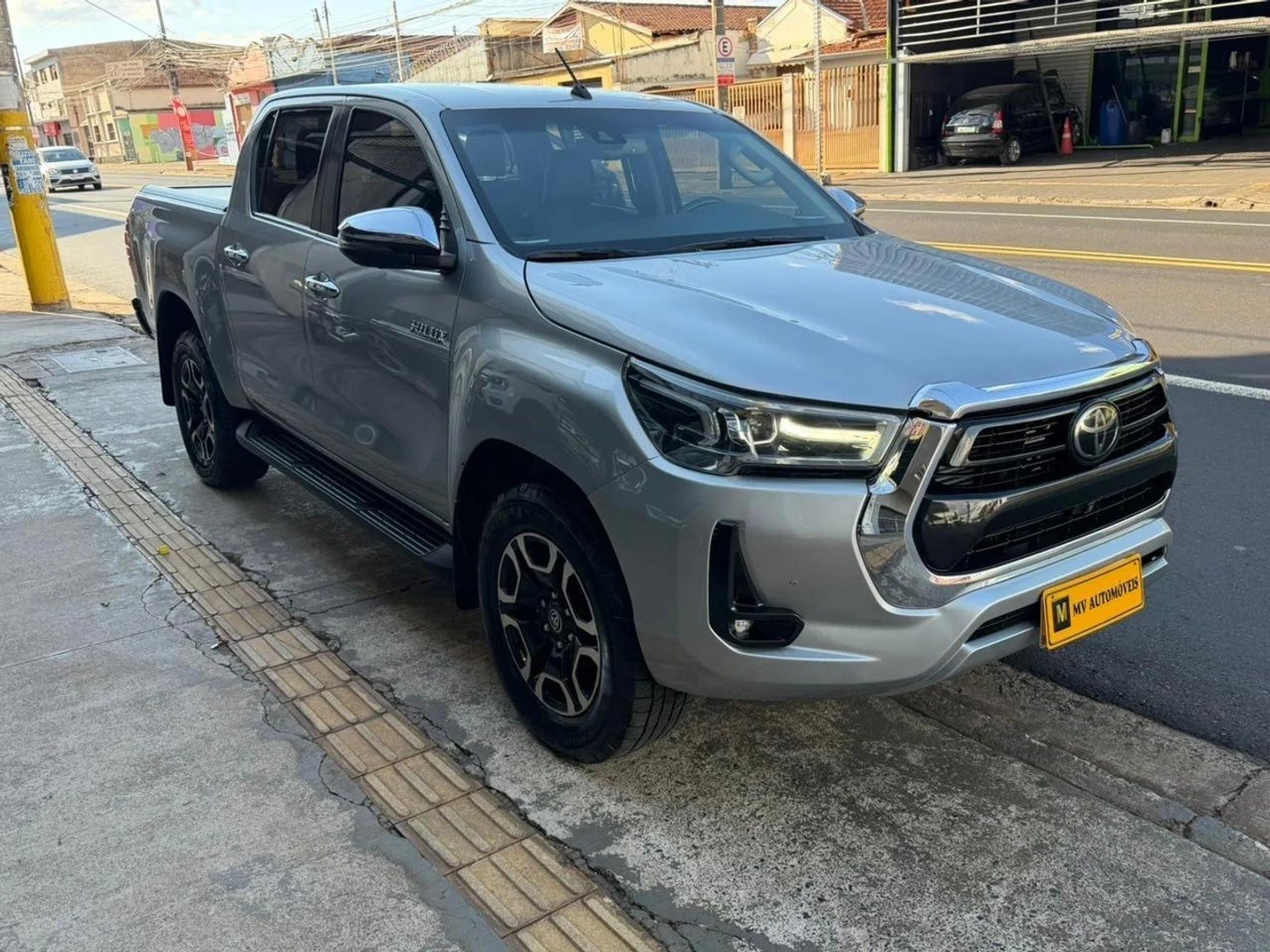 TOYOTA HILUX2.8 D-4D TURBO DIESEL CD SRX LIMITED 4X4 AUTOMÁTICO 2023
