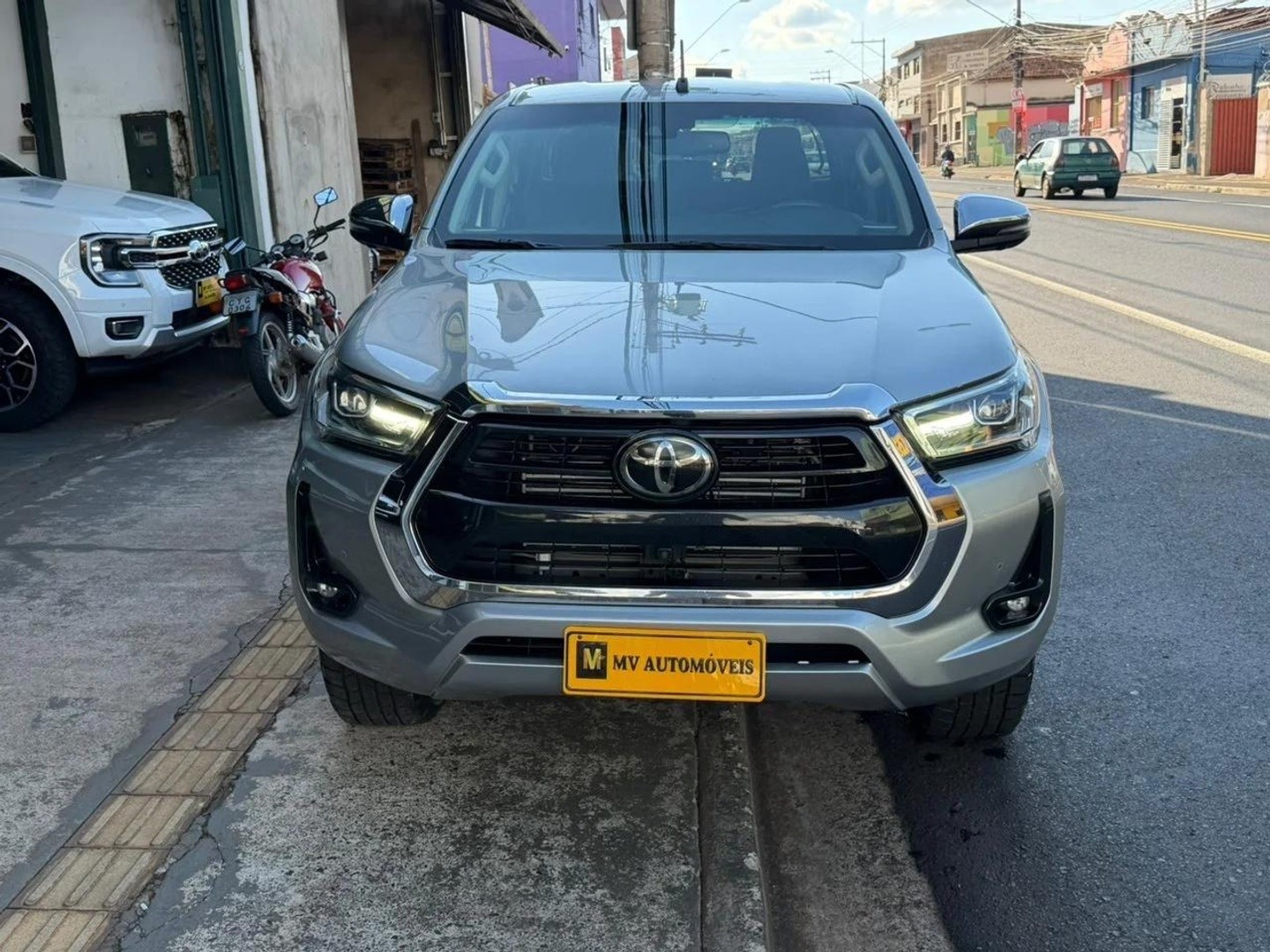 TOYOTA HILUX2.8 D-4D TURBO DIESEL CD SRX LIMITED 4X4 AUTOMÁTICO 2023