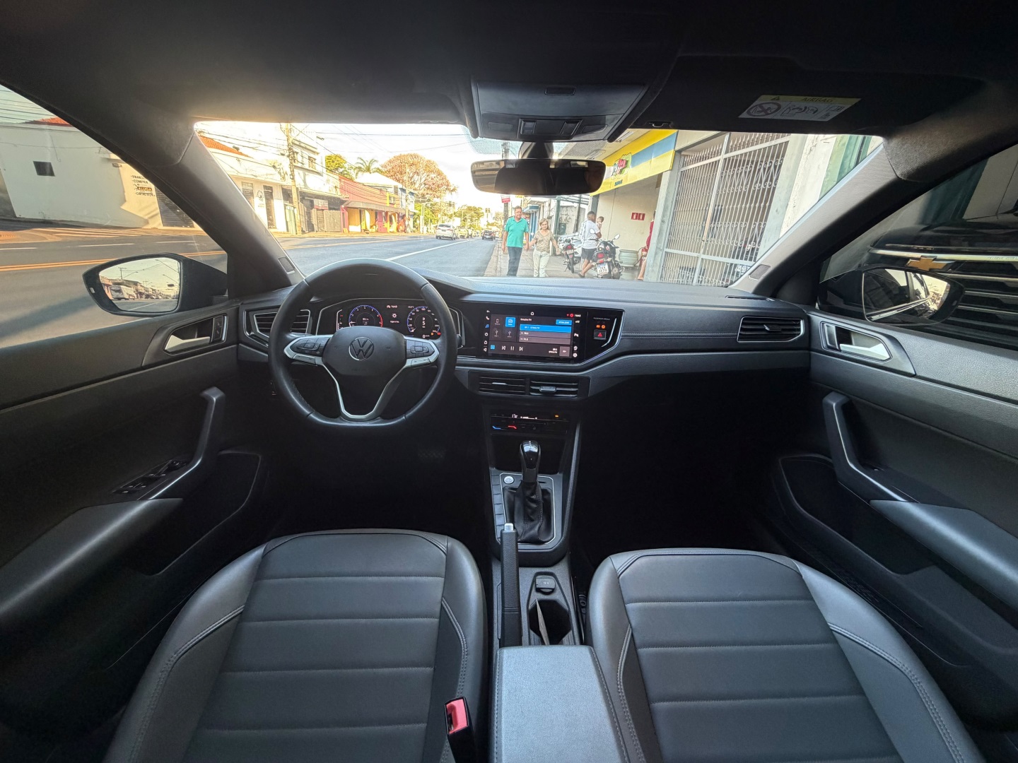 VOLKSWAGEN NIVUS1.0 200 TSI TOTAL FLEX HIGHLINE AUTOMÁTICO 2024