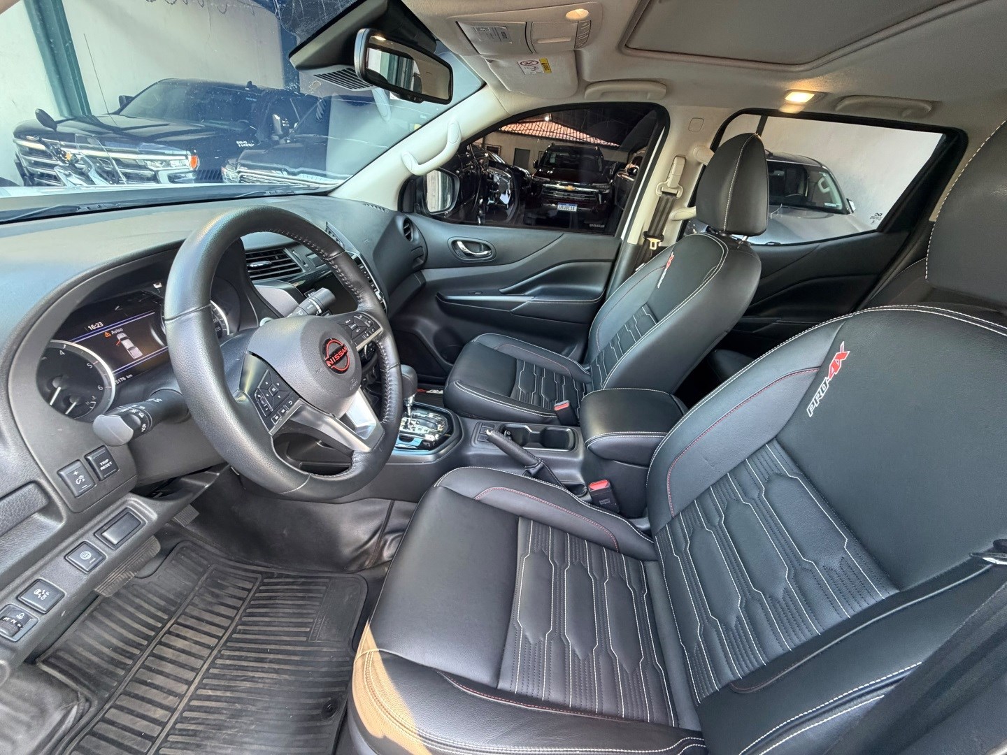 NISSAN FRONTIER2.3 16V TURBO DIESEL PRO4X CD 4X4 AUTOMÁTICO 2024