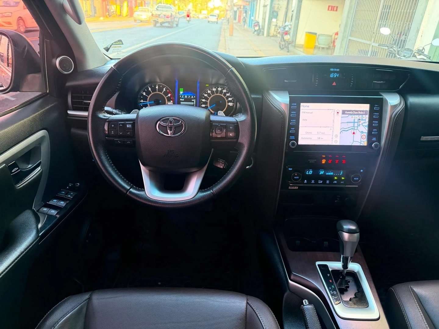 TOYOTA HILUX SW42.7 SRV 7 LUGARES 4X2 16V FLEX 4P AUTOMÁTICO 2020