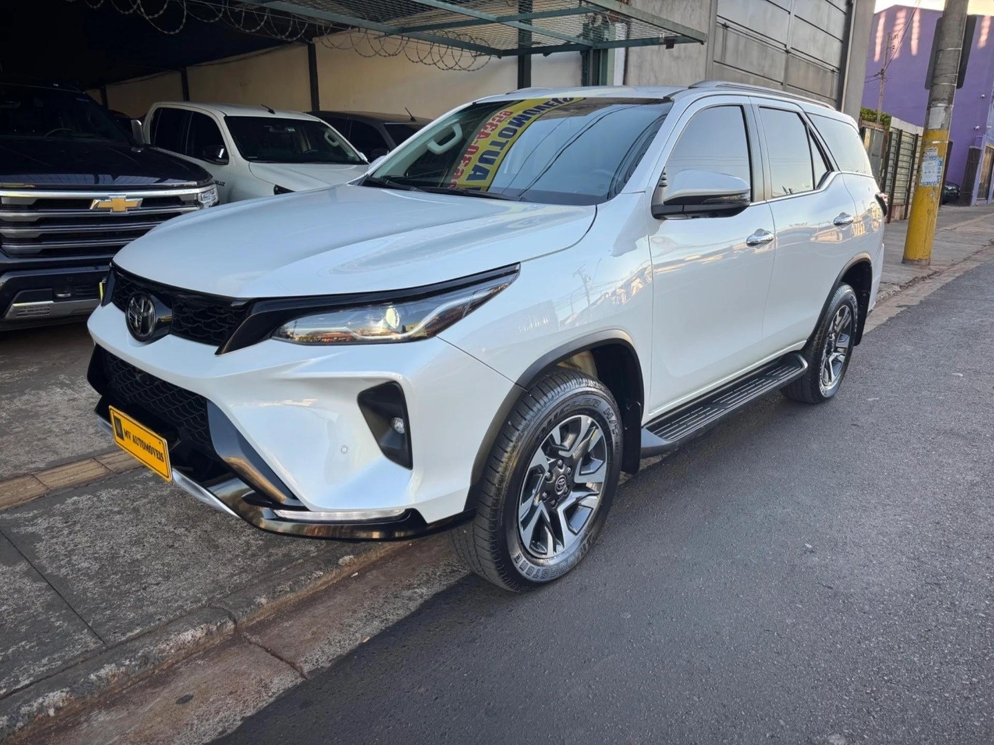 TOYOTA HILUX SW42.8 D-4D TURBO DIESEL SRX PLATINUM 7L 4X4 AUTOMÁTICO 2024
