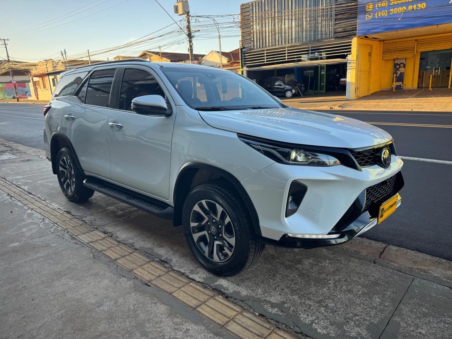 TOYOTA HILUX SW42.8 D-4D TURBO DIESEL SRX PLATINUM 7L 4X4 AUTOMÁTICO 2024
