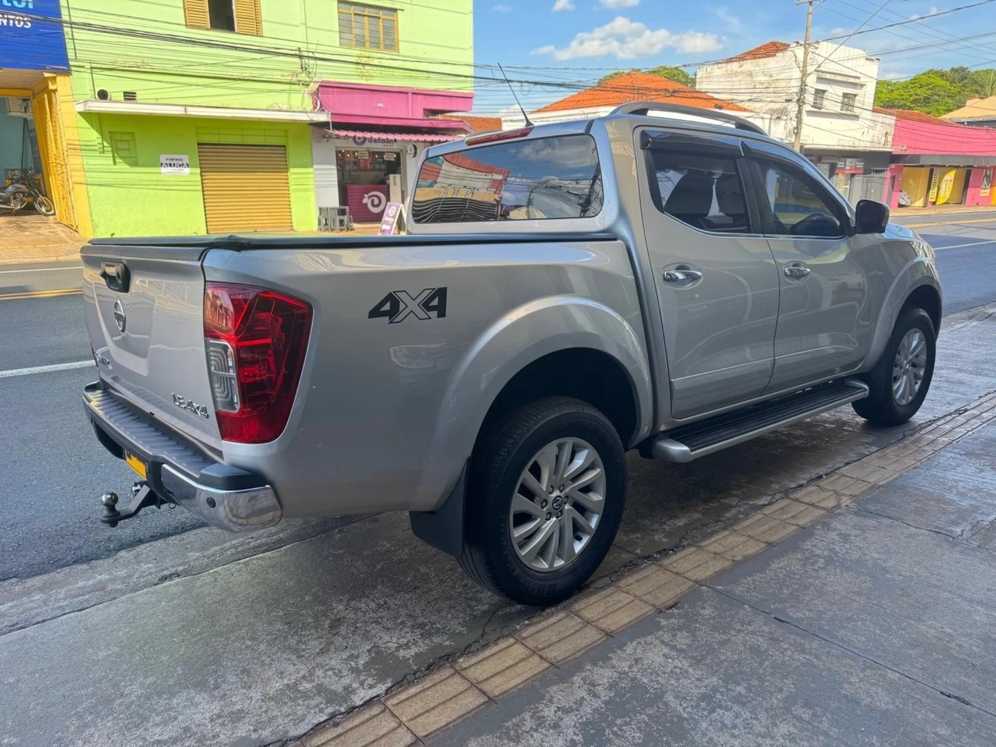 NISSAN FRONTIER2.3 16V TURBO DIESEL LE CD 4X4 AUTOMÁTICO 2020