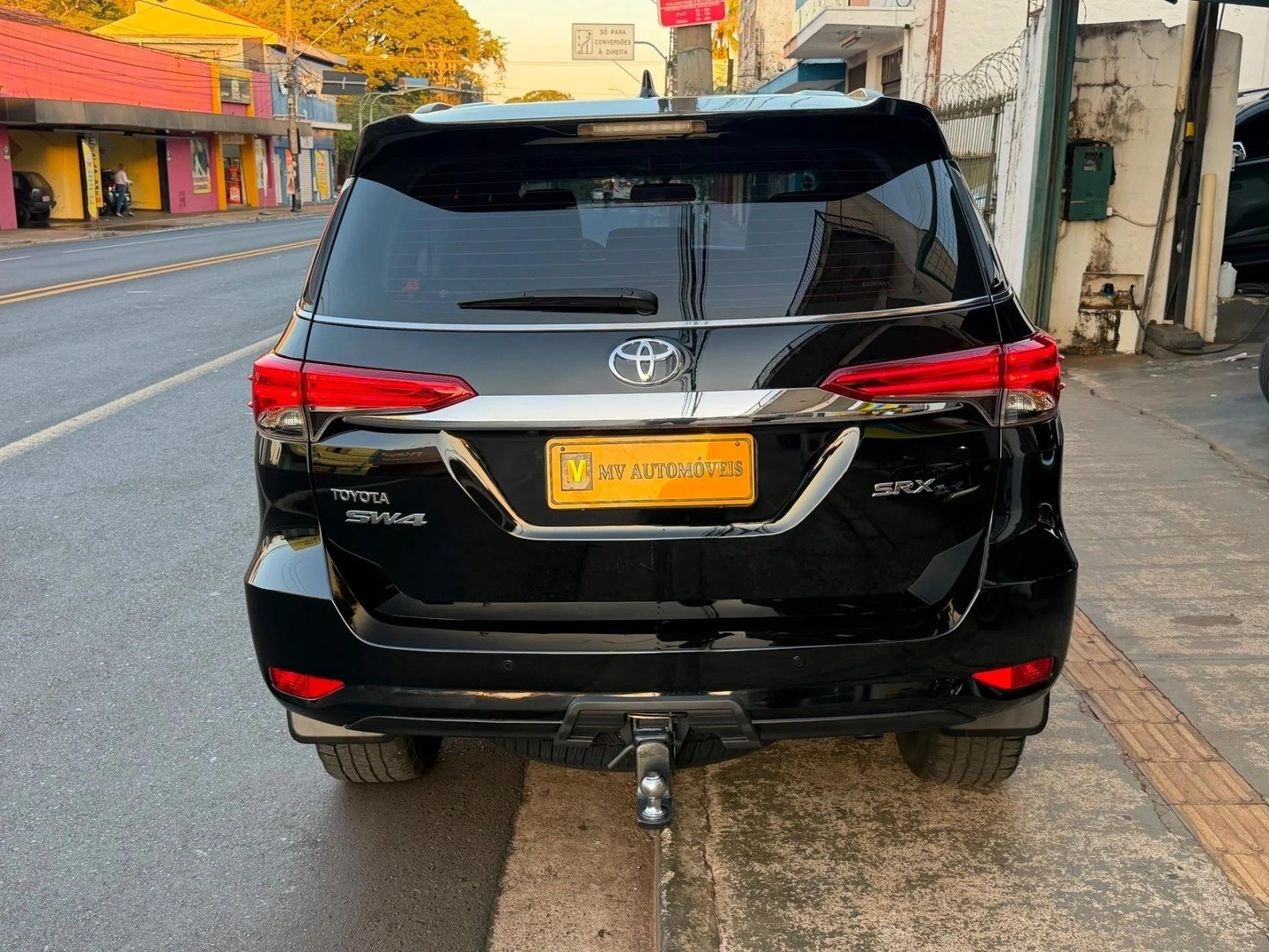 TOYOTA HILUX SW42.8 SRX 4X4 16V TURBO INTERCOOLER DIESEL 4P AUTOMÁTICO 2019