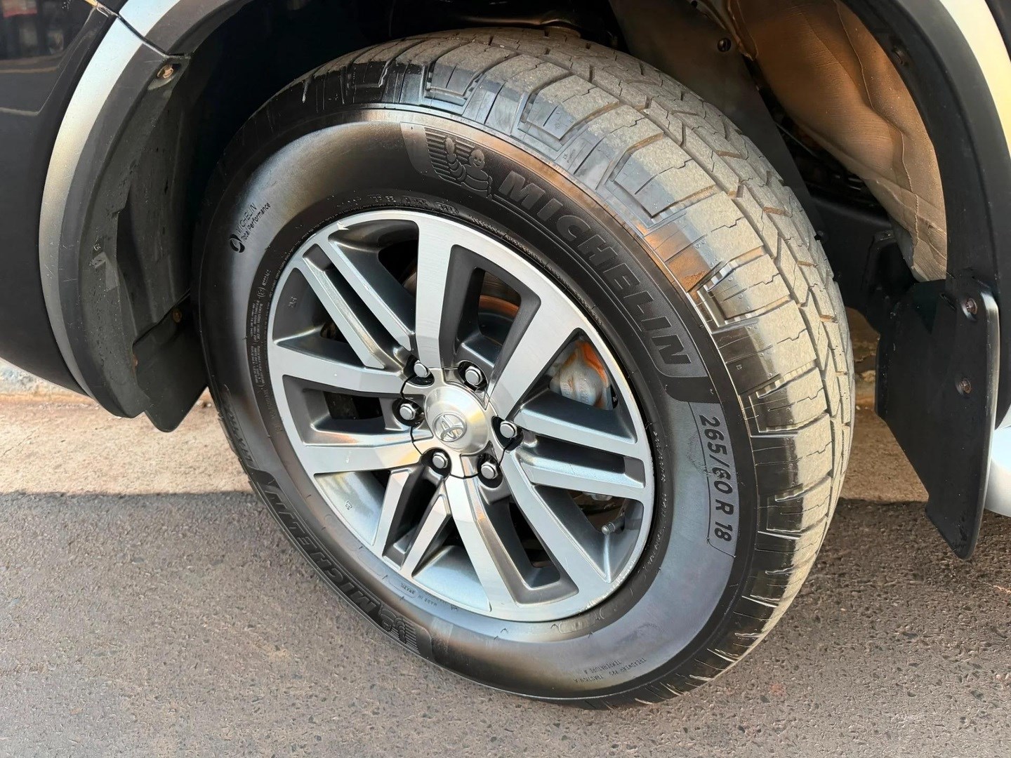 TOYOTA HILUX SW42.8 SRX 4X4 16V TURBO INTERCOOLER DIESEL 4P AUTOMÁTICO 2019