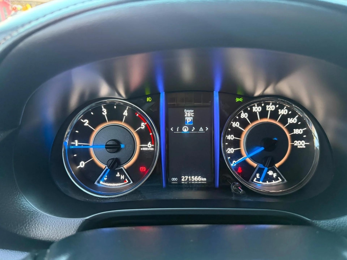 TOYOTA HILUX SW42.8 SRX 4X4 16V TURBO INTERCOOLER DIESEL 4P AUTOMÁTICO 2019