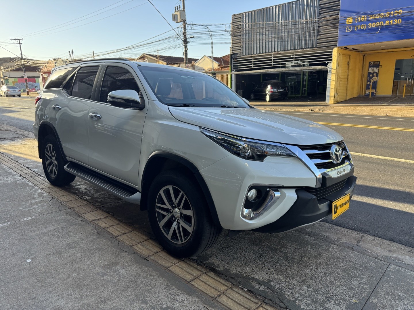 TOYOTA HILUX SW42.8 SRX 4X4 16V TURBO INTERCOOLER DIESEL 4P AUTOMÁTICO 2017