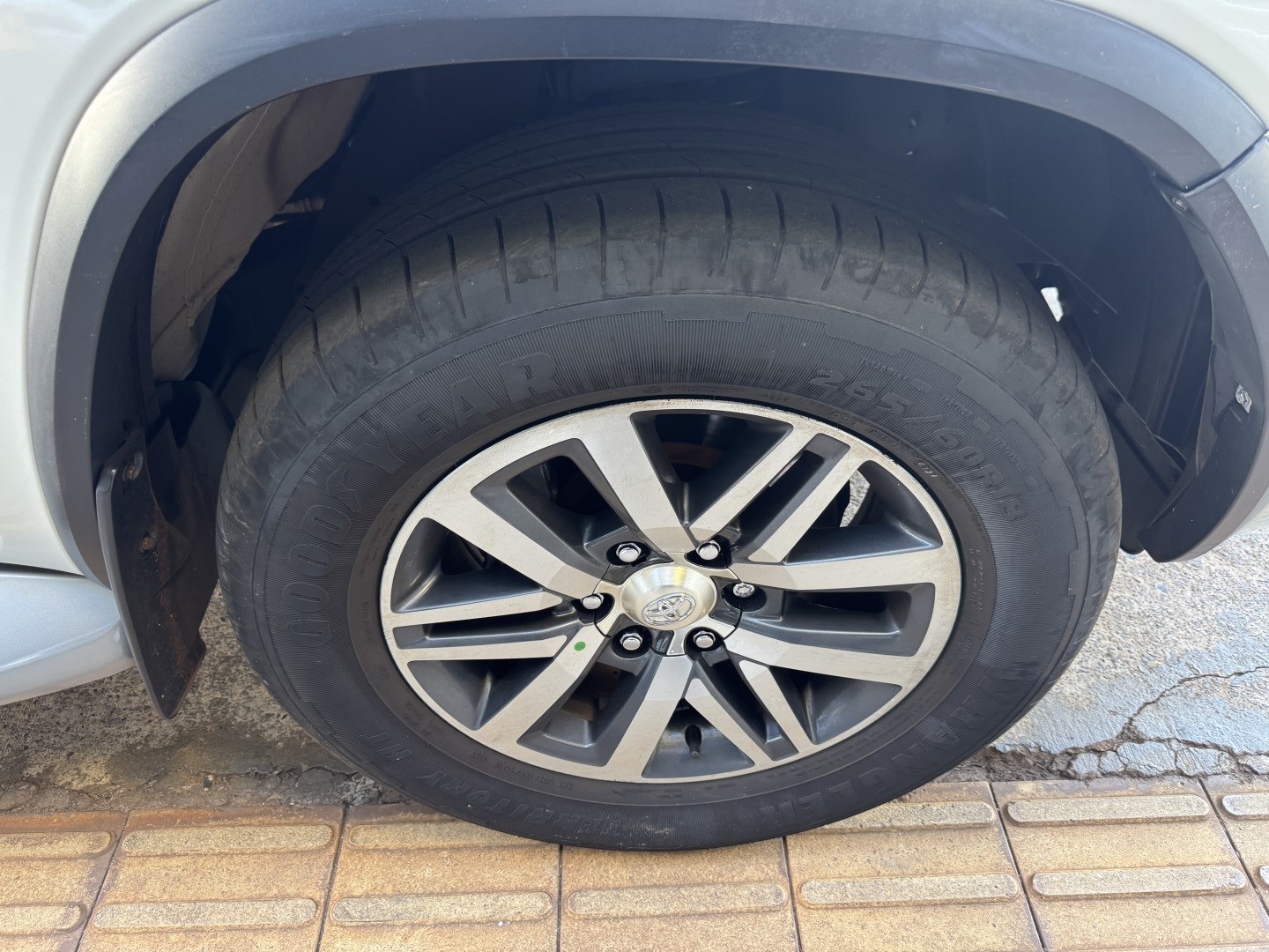 TOYOTA HILUX SW42.8 SRX 4X4 16V TURBO INTERCOOLER DIESEL 4P AUTOMÁTICO 2017