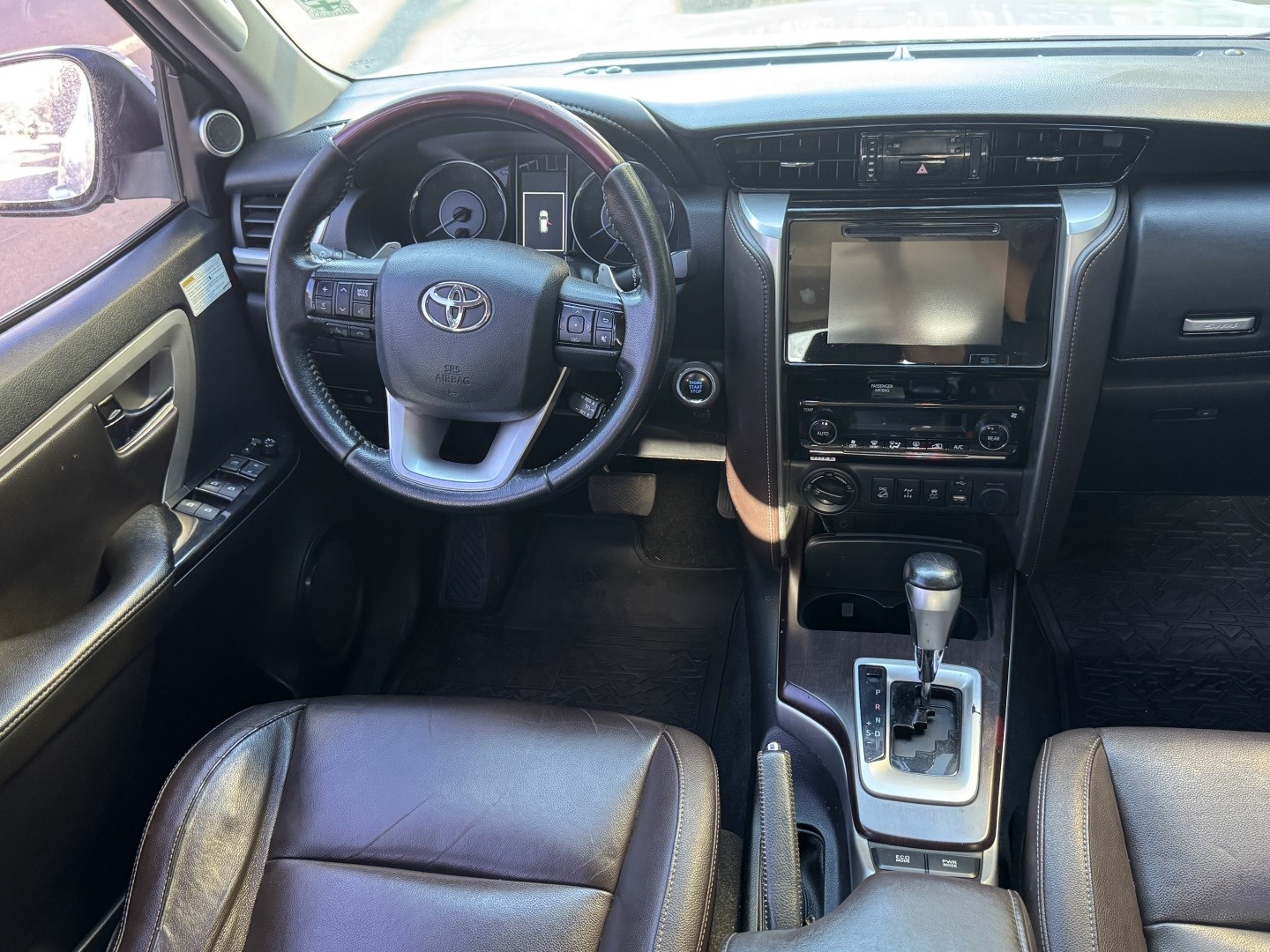 TOYOTA HILUX SW42.8 SRX 4X4 16V TURBO INTERCOOLER DIESEL 4P AUTOMÁTICO 2017
