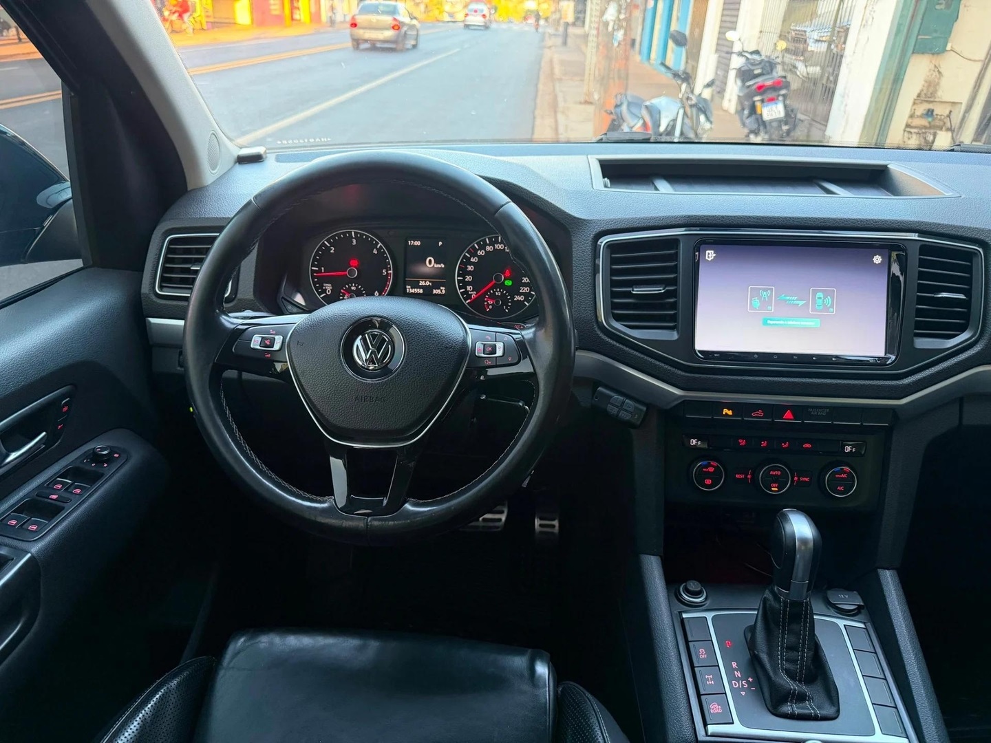 VOLKSWAGEN AMAROK2.0 HIGHLINE EXTREME 4X4 CD 16V TURBO INTERCOOLER DIESEL 4P AUTOMÁTICO 2017