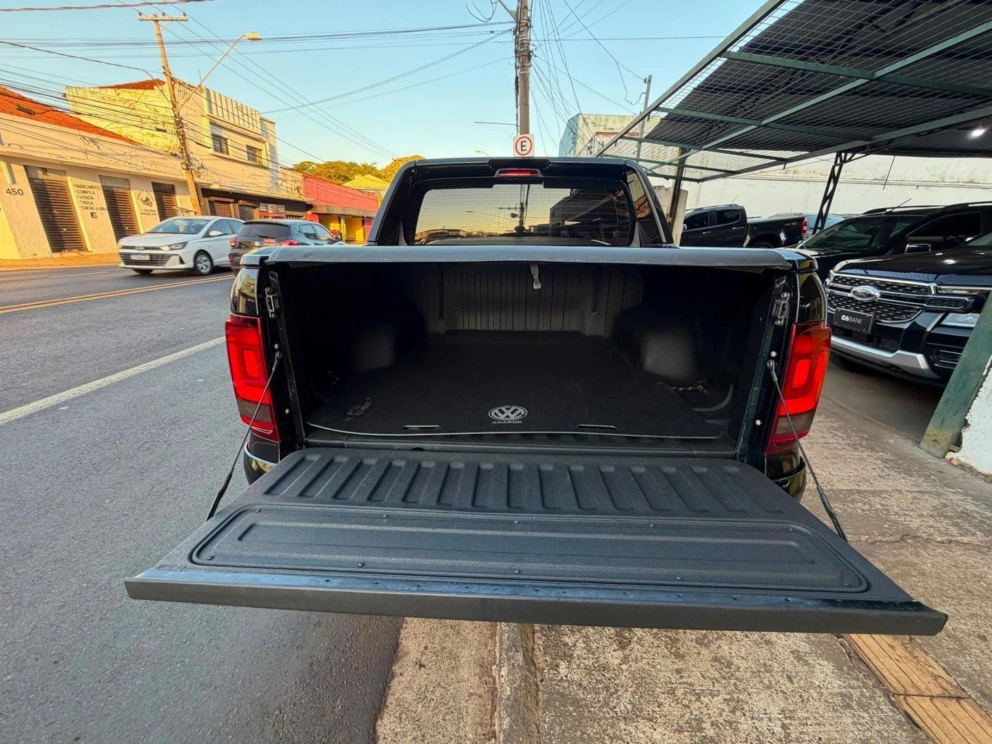 VOLKSWAGEN AMAROK2.0 HIGHLINE EXTREME 4X4 CD 16V TURBO INTERCOOLER DIESEL 4P AUTOMÁTICO 2017