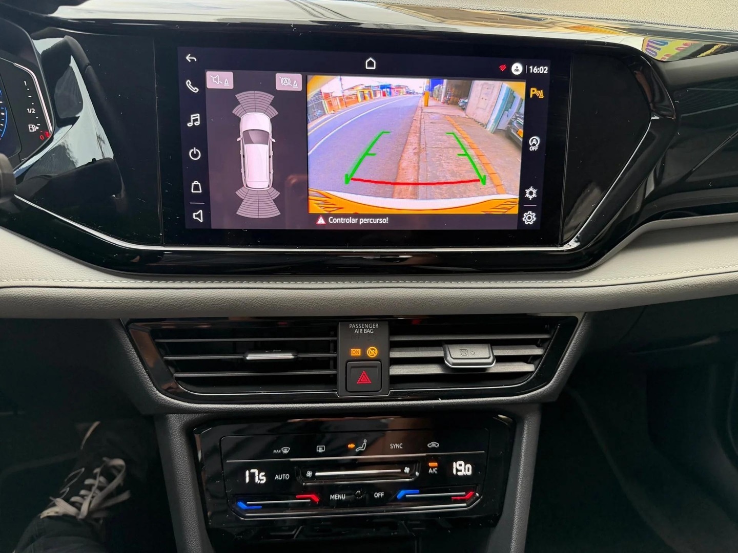 VOLKSWAGEN TAOS1.4 250 TSI TOTAL FLEX COMFORTLINE AUTOMÁTICO 2024