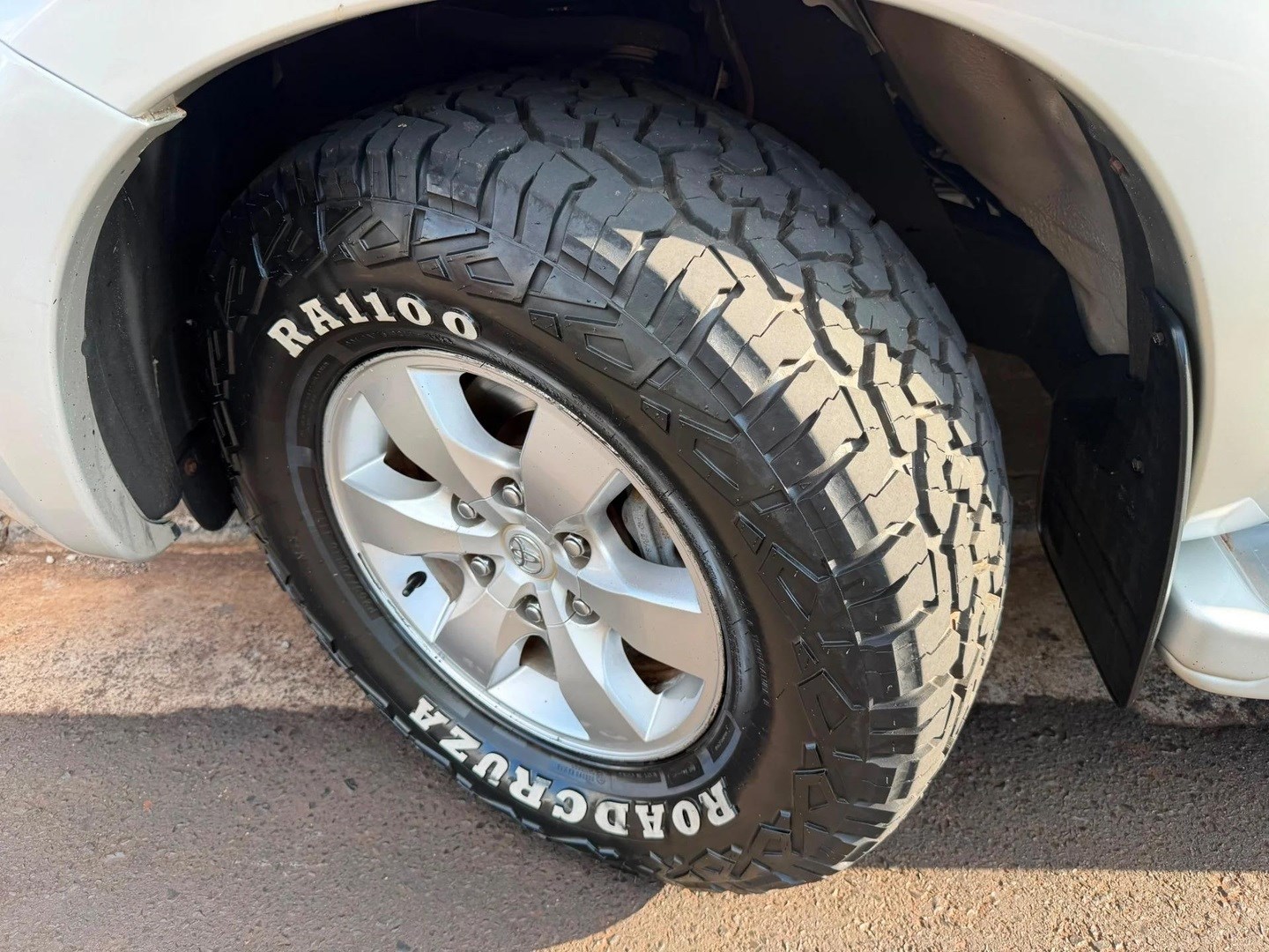 TOYOTA HILUX2.7 SR 4X2 CD 16V FLEX 4P AUTOMÁTICO 2015
