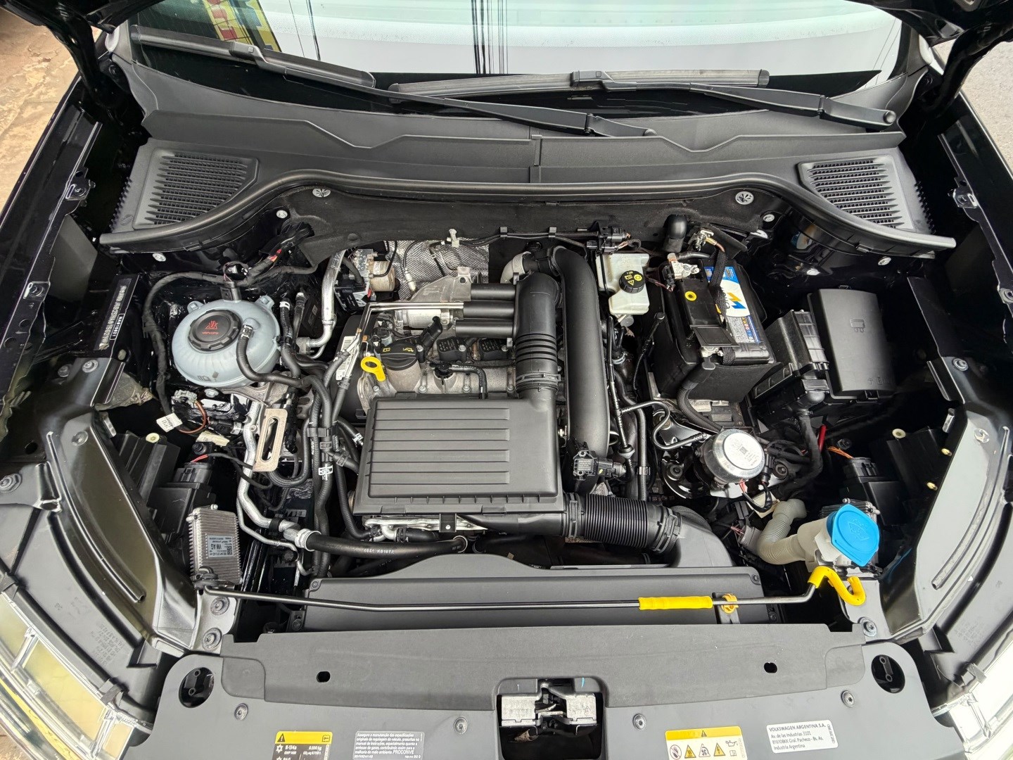 VOLKSWAGEN TAOS1.4 250 TSI TOTAL FLEX HIGHLINE AUTOMÁTICO 2022