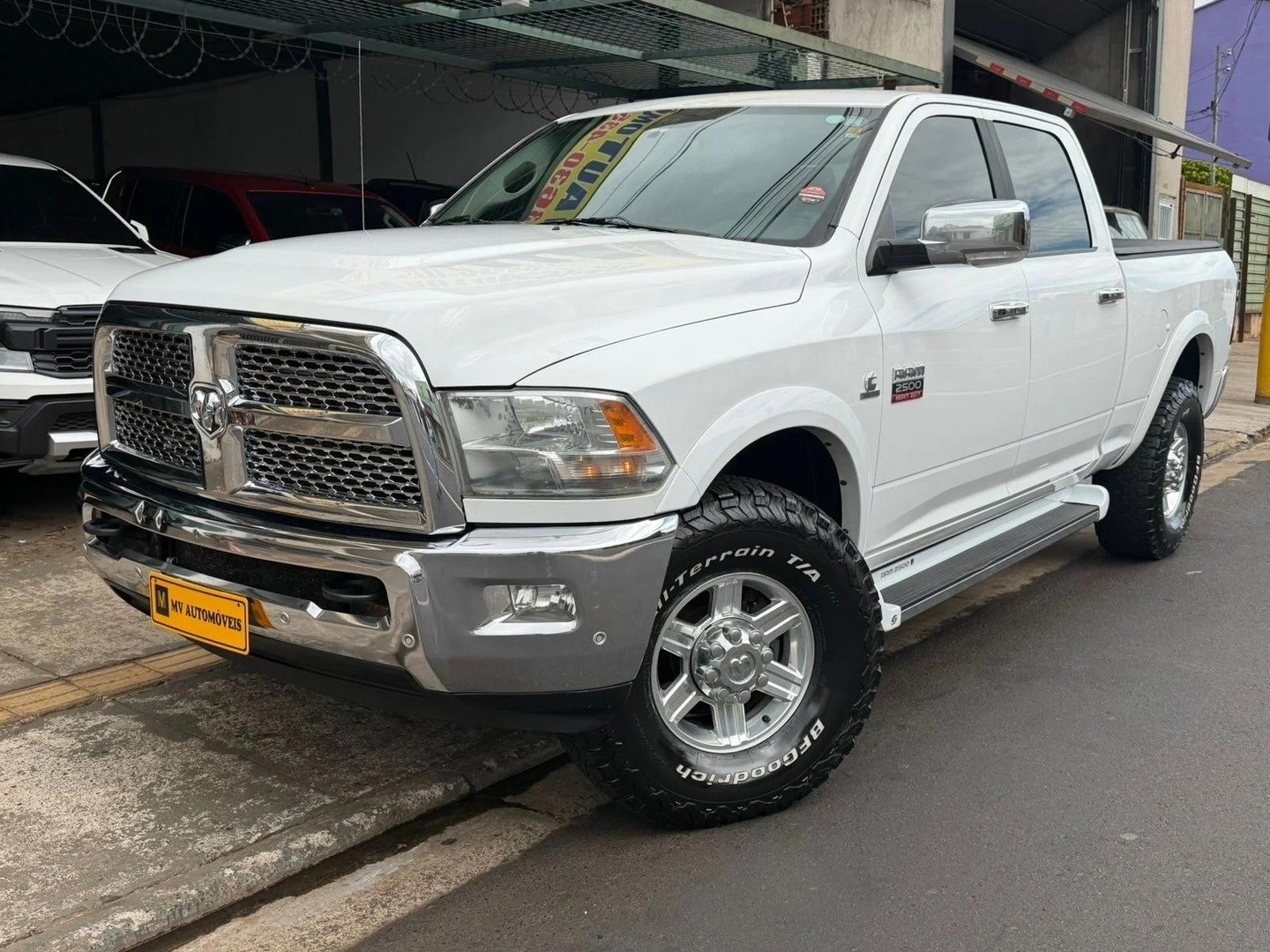 RAM 25006.7 LARAMIE 4X4 CD I6 TURBO DIESEL 4P AUTOMÁTICO 2012