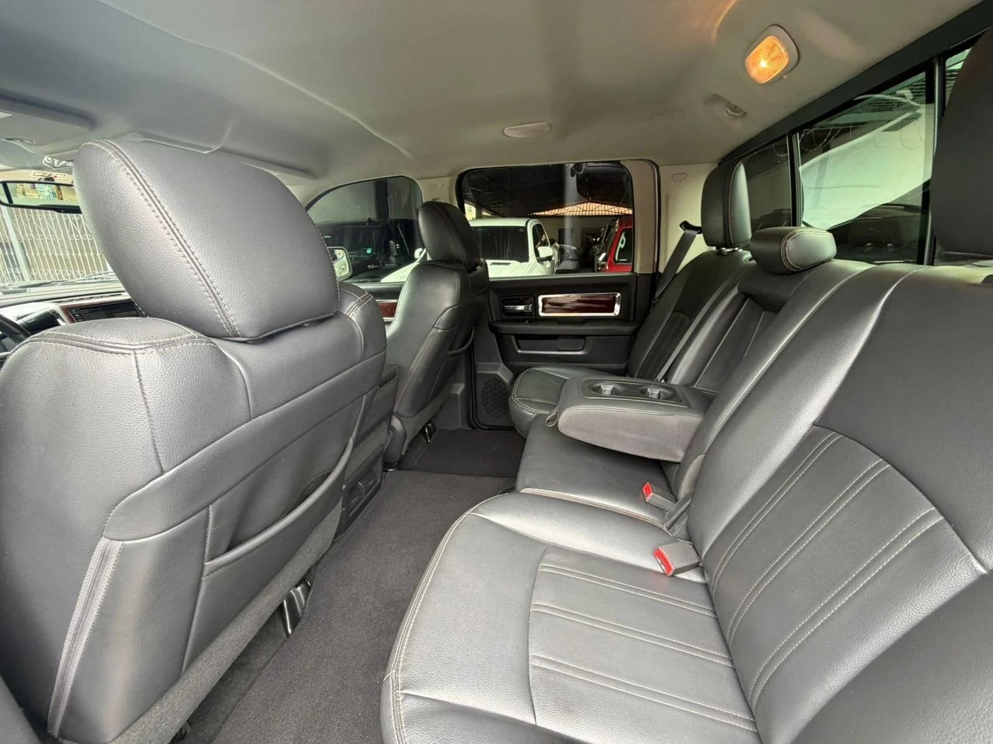 RAM 25006.7 LARAMIE 4X4 CD I6 TURBO DIESEL 4P AUTOMÁTICO 2012