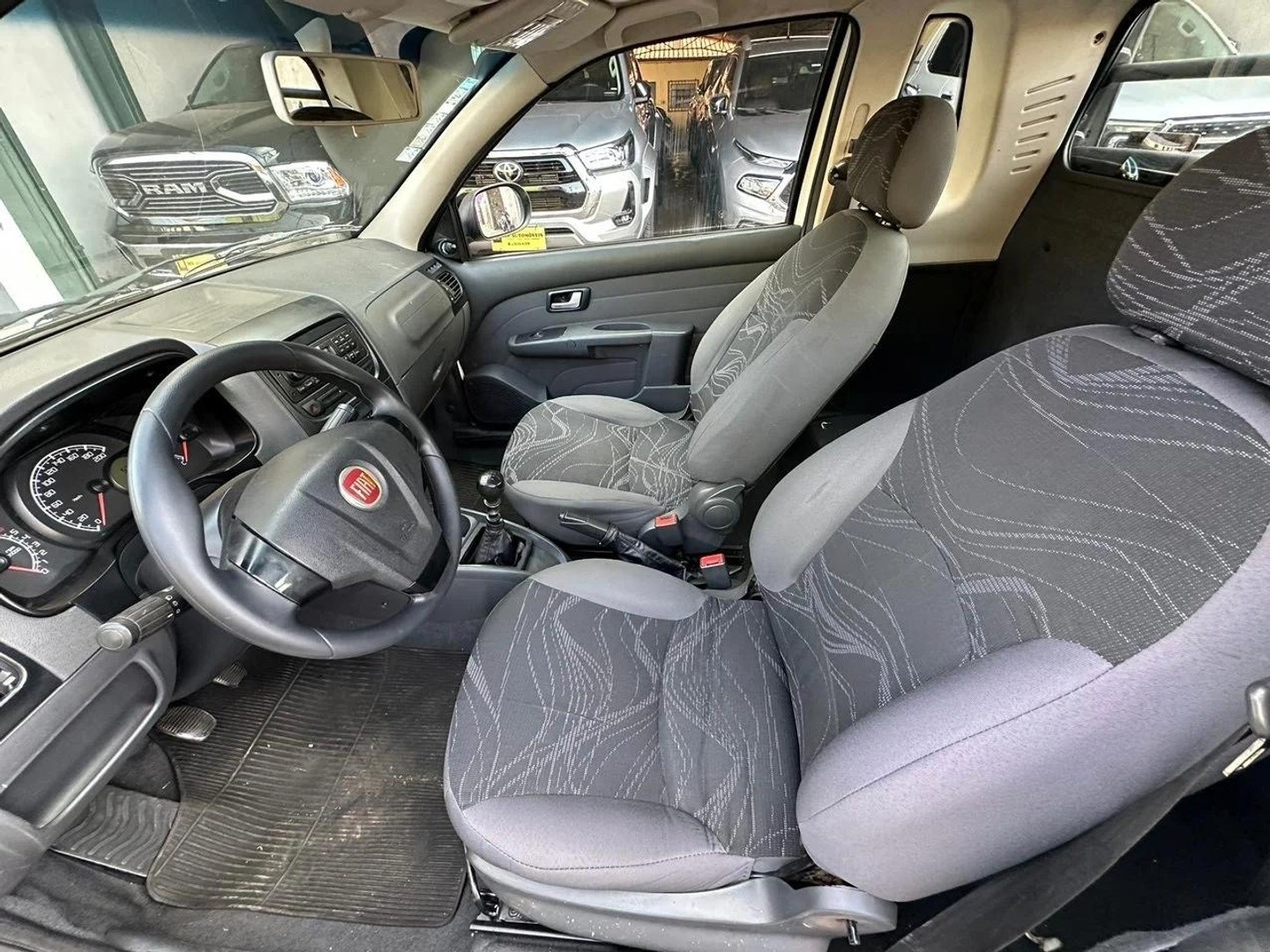 FIAT STRADA1.4 MPI WORKING CE 8V FLEX 2P MANUAL 2015