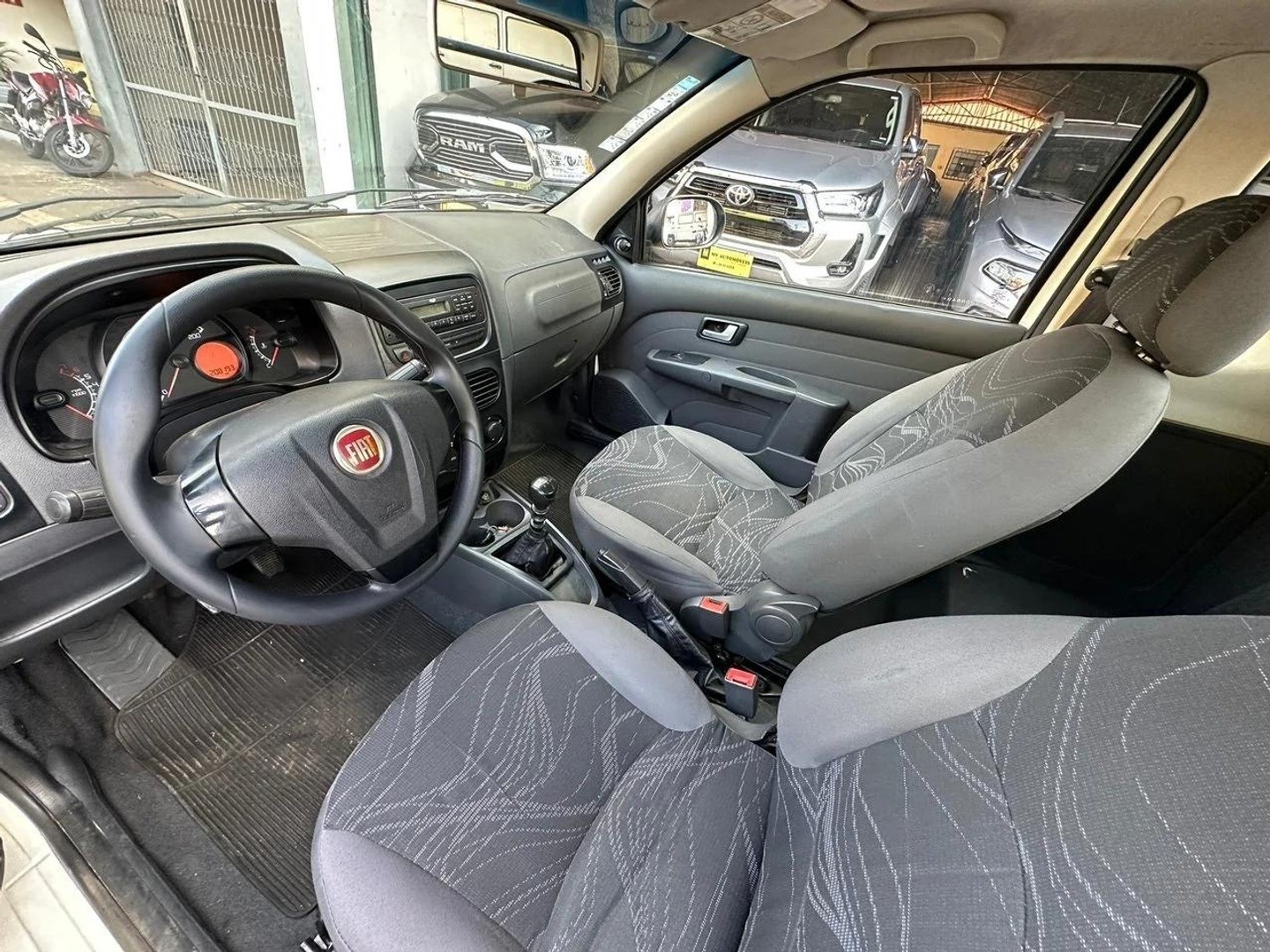 FIAT STRADA1.4 MPI WORKING CE 8V FLEX 2P MANUAL 2015