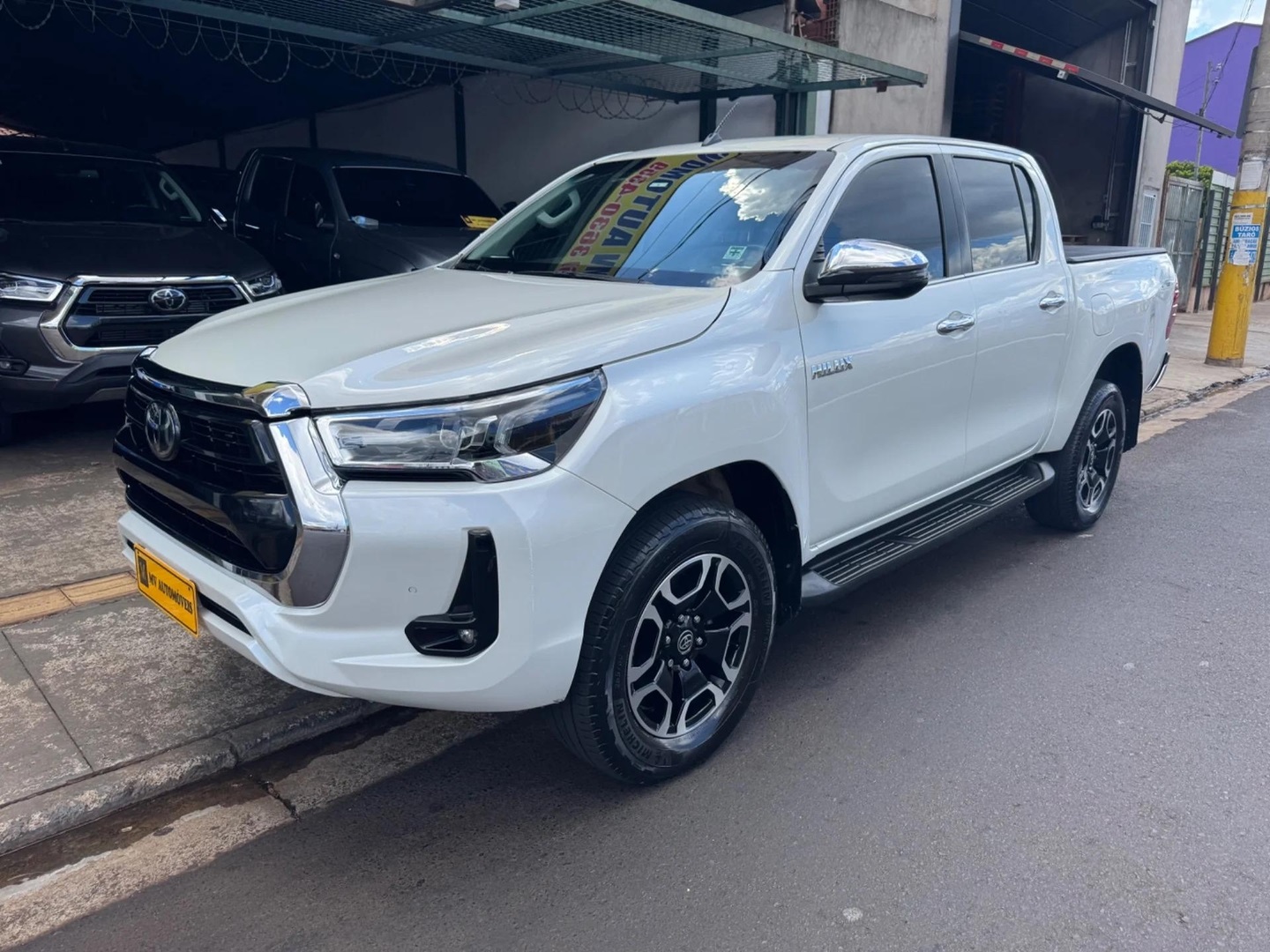 TOYOTA HILUX2.8 D-4D TURBO DIESEL CD SRX 4X4 AUTOMÁTICO 2021