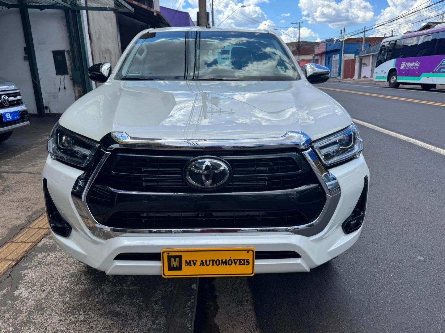TOYOTA HILUX2.8 D-4D TURBO DIESEL CD SRX 4X4 AUTOMÁTICO 2021