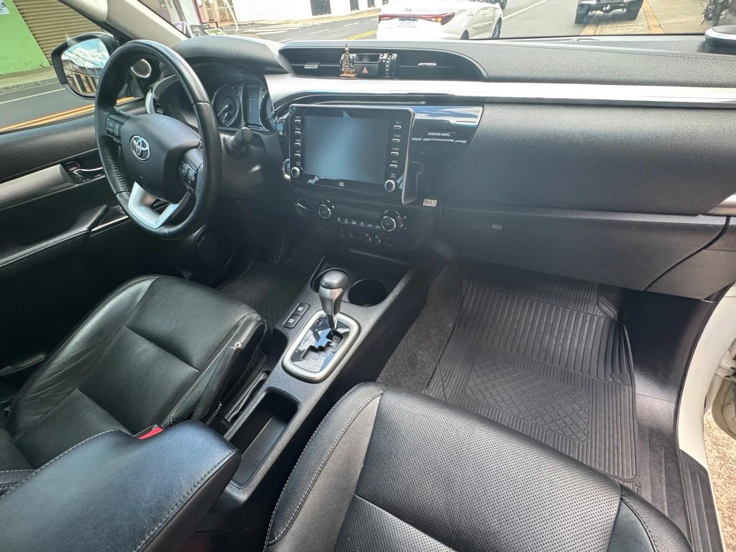 TOYOTA HILUX2.8 D-4D TURBO DIESEL CD SRX 4X4 AUTOMÁTICO 2021