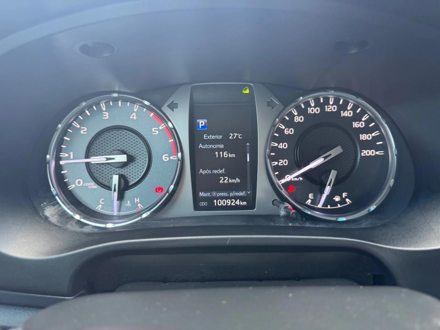 TOYOTA HILUX2.8 D-4D TURBO DIESEL CD SRX 4X4 AUTOMÁTICO 2021
