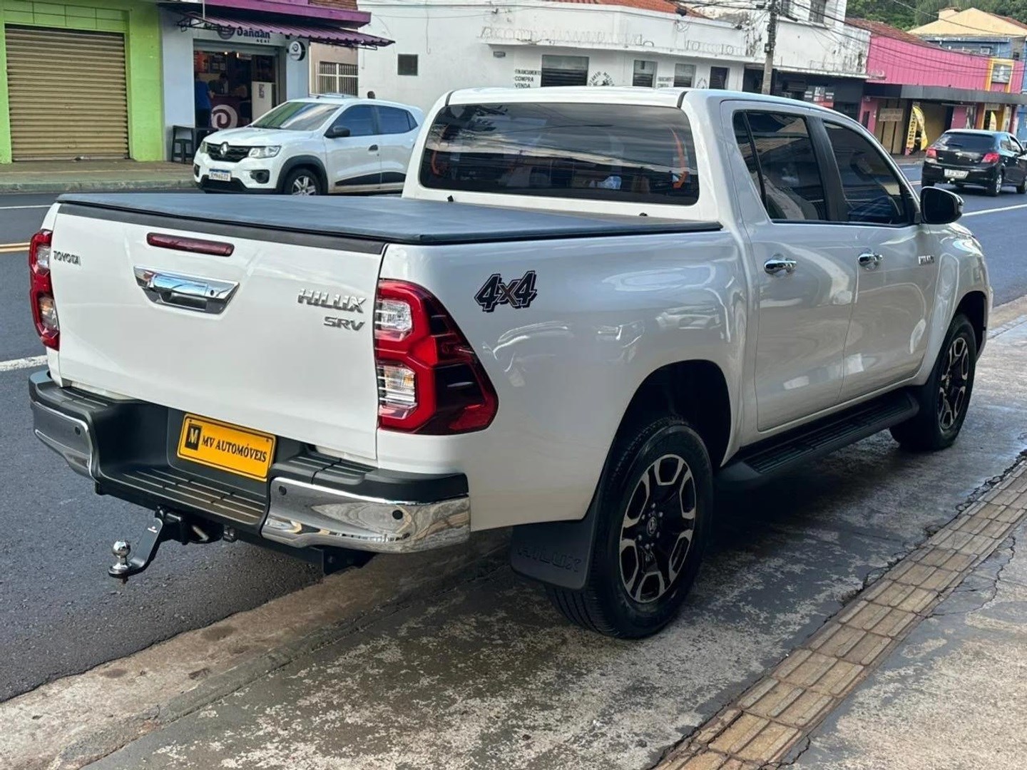 TOYOTA HILUX2.8 D-4D TURBO DIESEL CD SRV 4X4 AUTOMÁTICO 2025