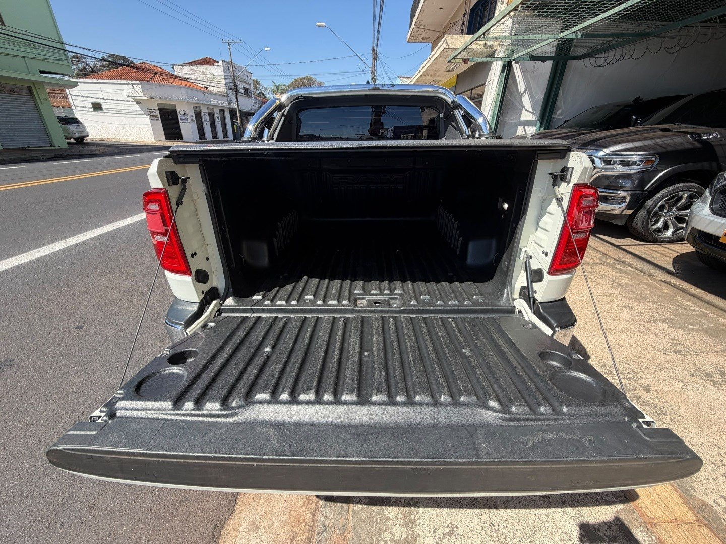 RAM RAMPAGE2.0 TURBO DIESEL LARAMIE 4X4 AUTOMÁTICO 2024