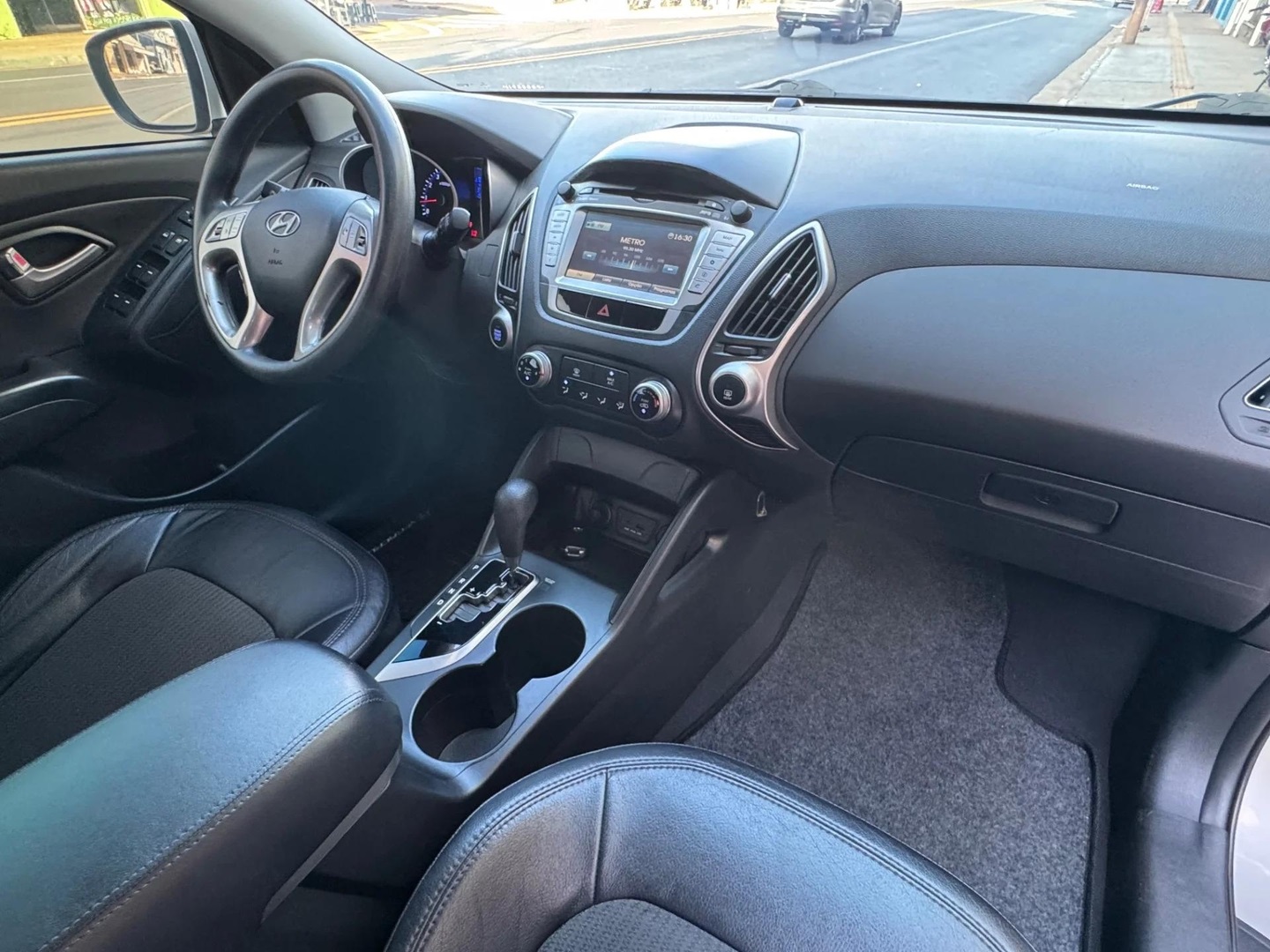 HYUNDAI IX352.0 MPFI GLS 16V FLEX 4P AUTOMÁTICO 2015