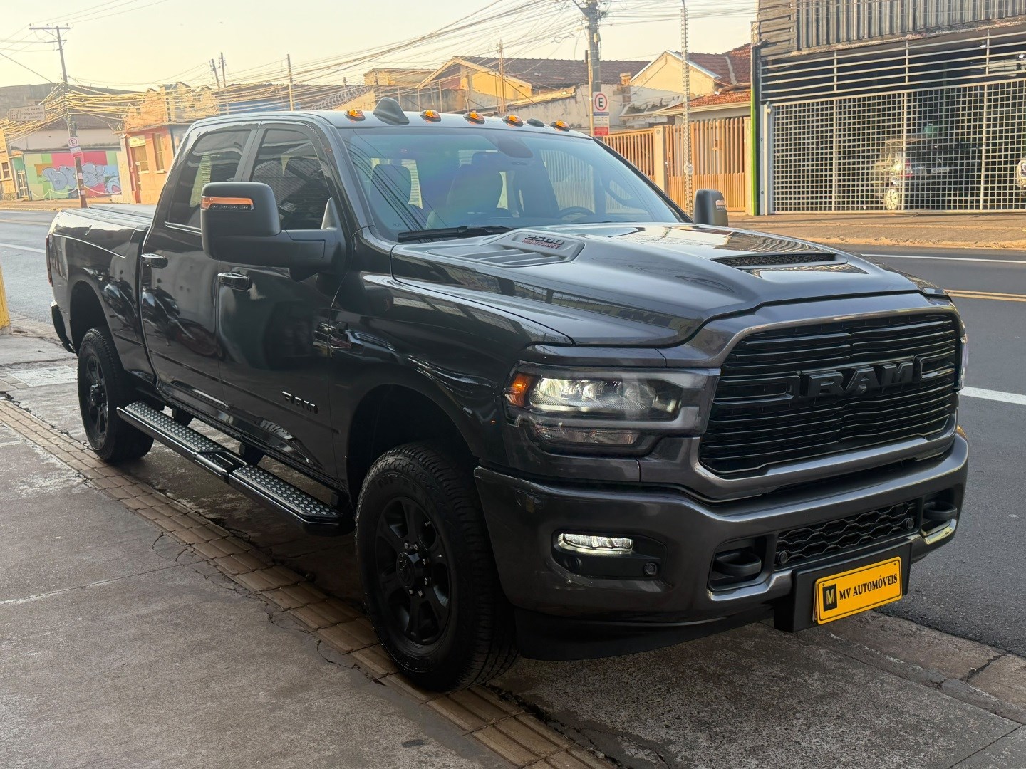 RAM 25006.7 I6 TURBO DIESEL LARAMIE NIGHT EDITION CD 4X4 AUTOMÁTICO 2024