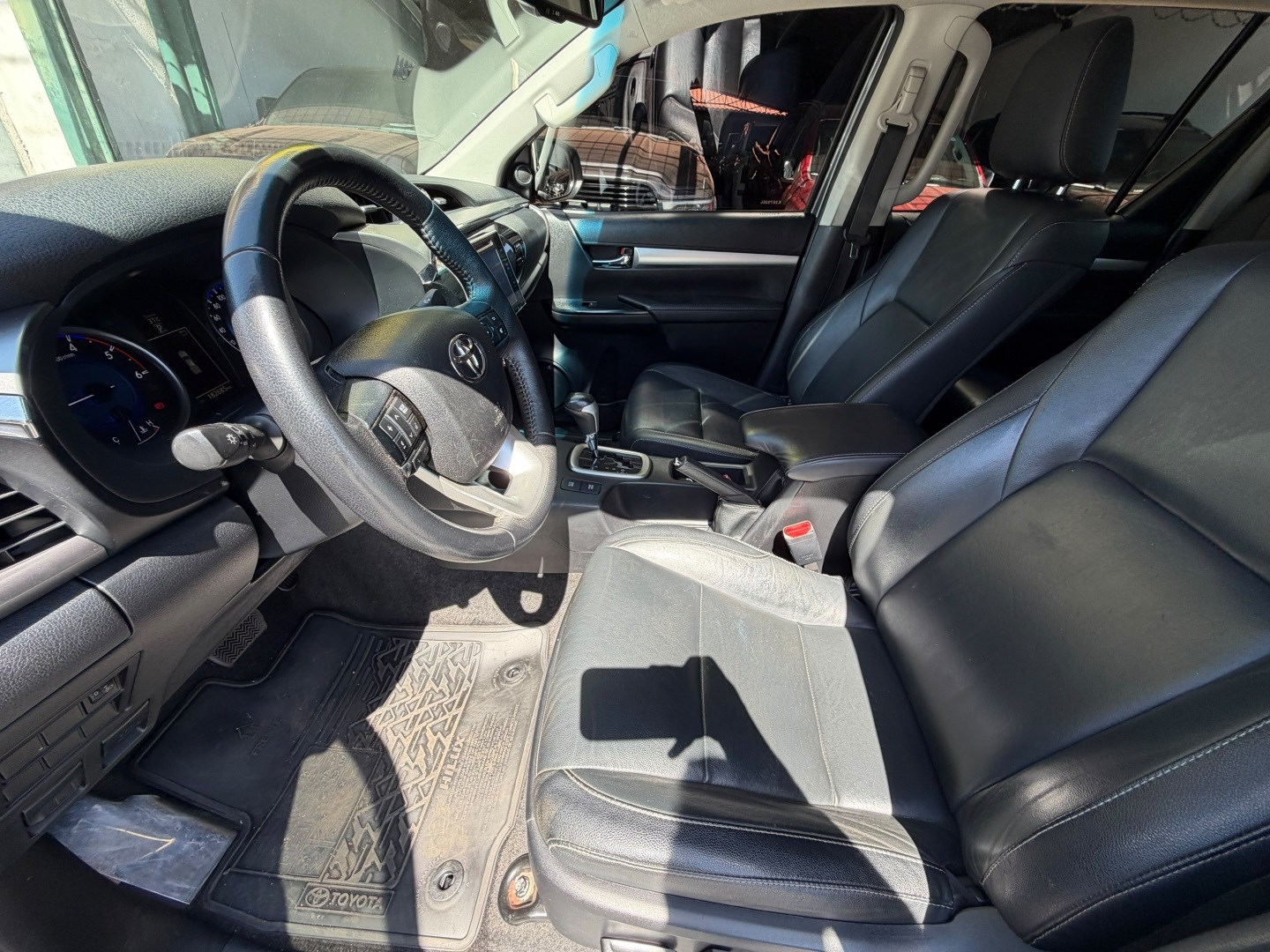 TOYOTA HILUX2.8 SRV 4X4 CD 16V DIESEL 4P AUTOMÁTICO 2019