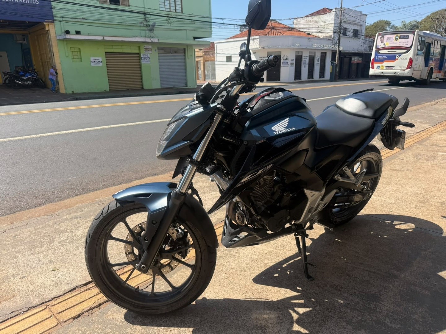 HONDA CB 300F TWISTER ABS 2025