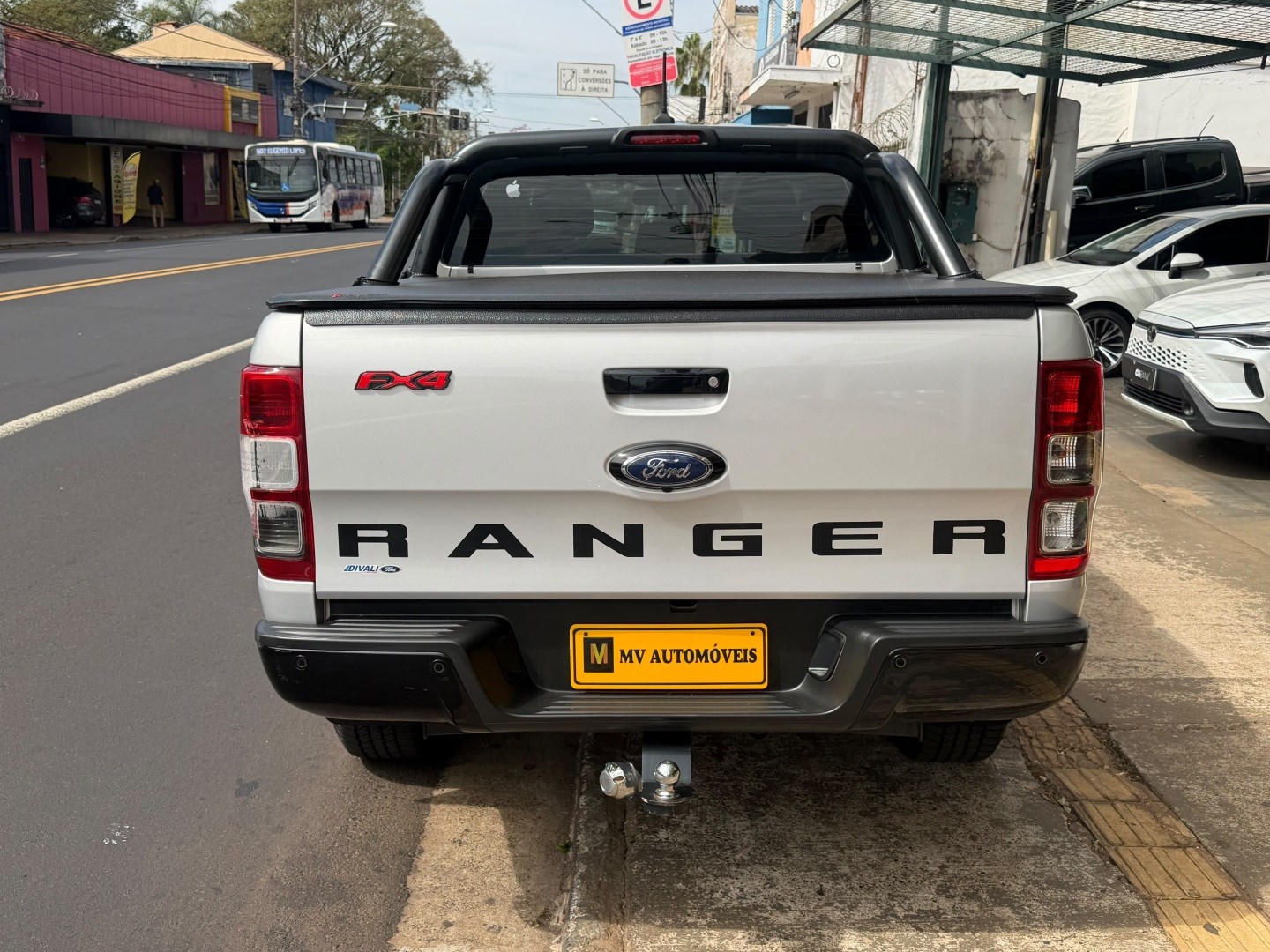 FORD RANGER3.2 FX4 4X4 CD 20V DIESEL 4P AUTOMÁTICO 2023