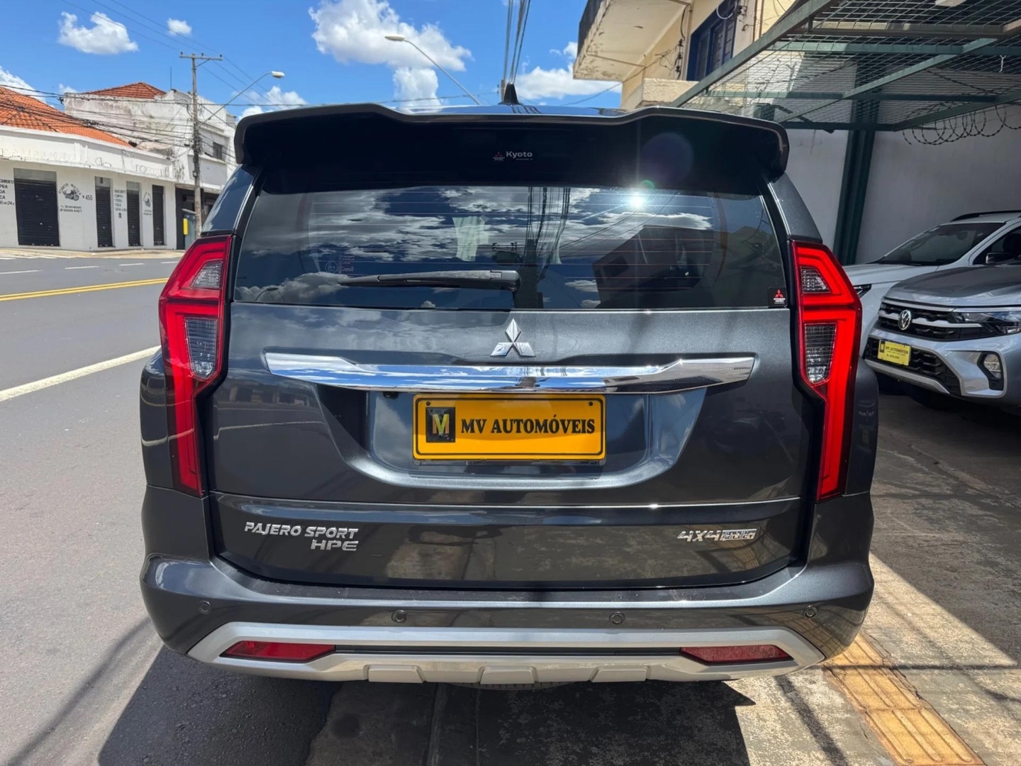 MITSUBISHI PAJERO SPORT2.4 16V MIVEC TURBO DIESEL HPE AWD AUTOMÁTICO 2022