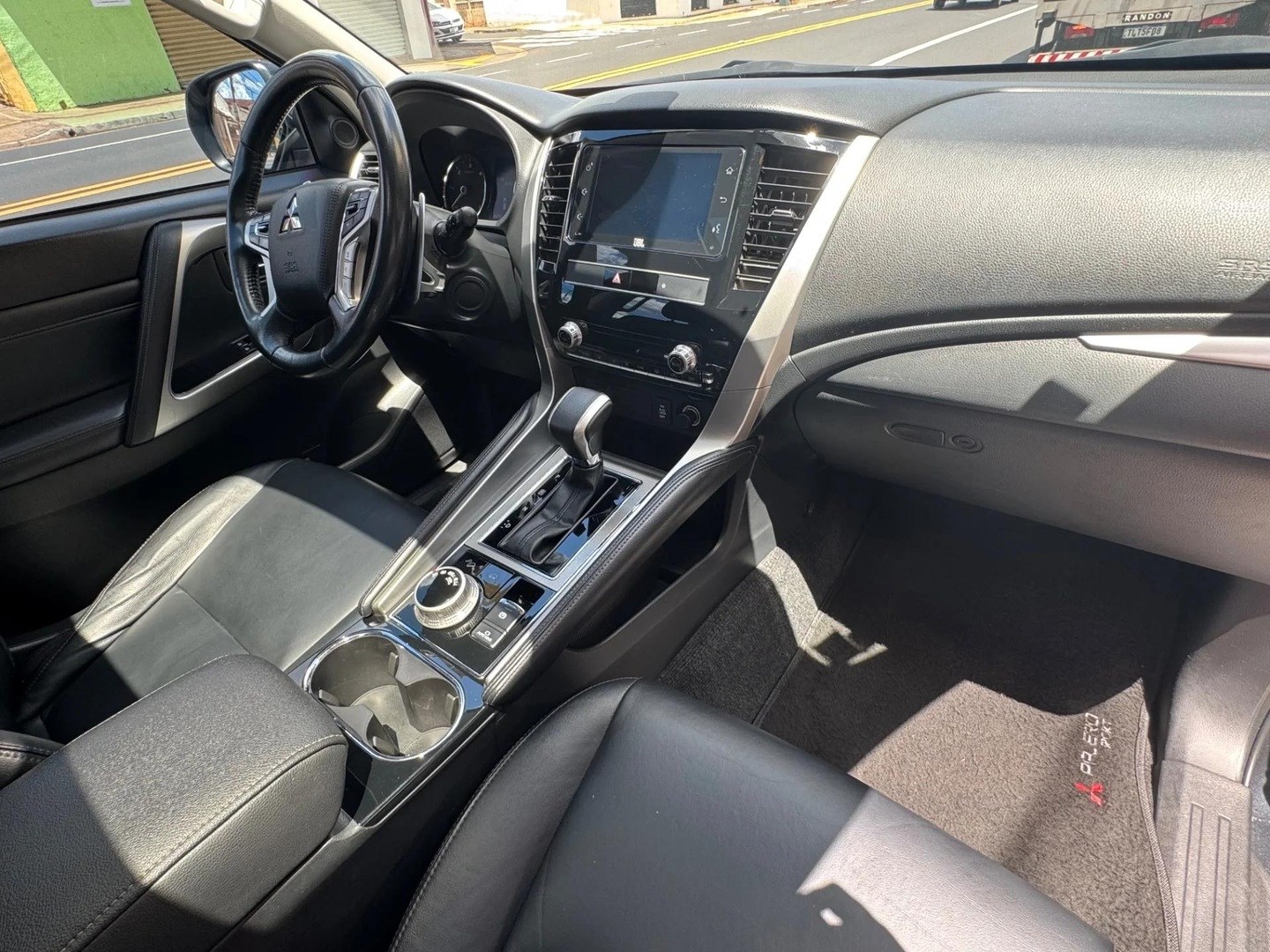 MITSUBISHI PAJERO SPORT2.4 16V MIVEC TURBO DIESEL HPE AWD AUTOMÁTICO 2022