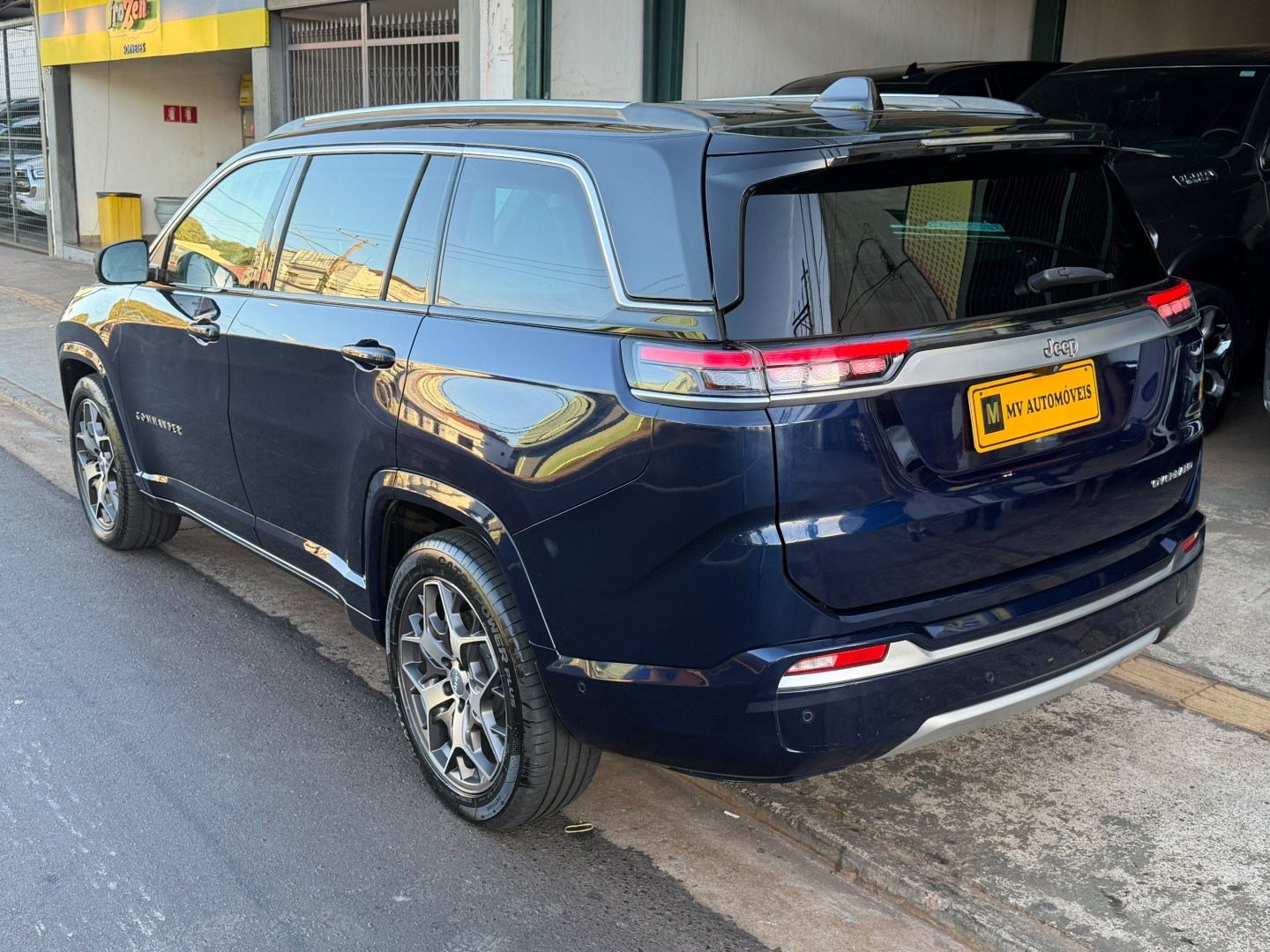 JEEP COMMANDER1.3 T270 TURBO FLEX OVERLAND AT6 2022