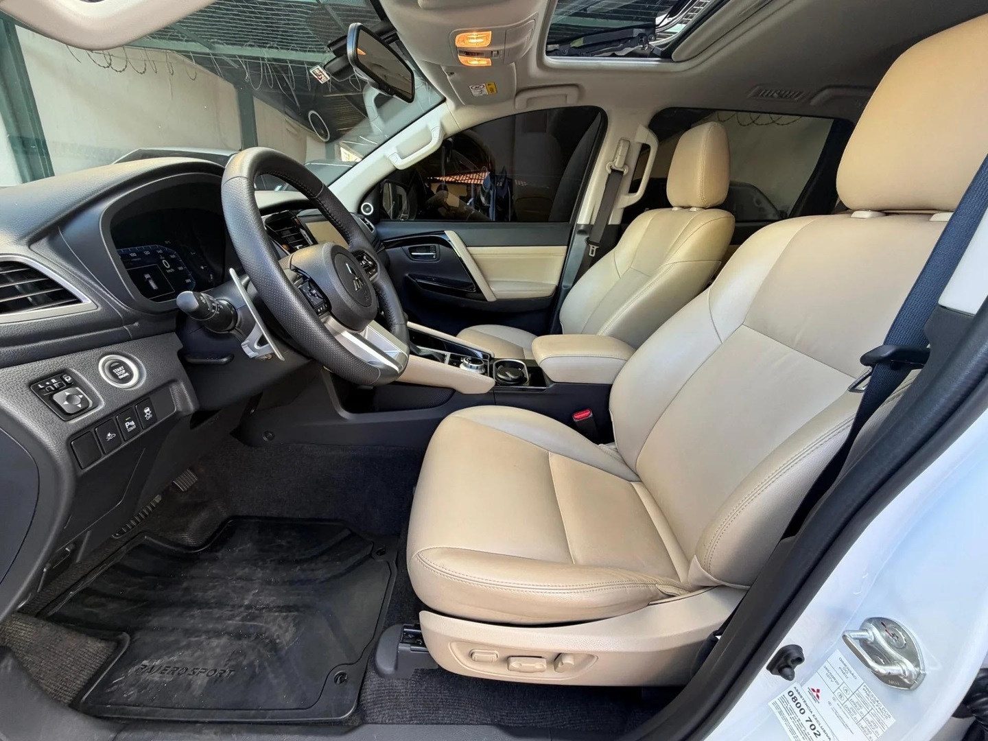 MITSUBISHI PAJERO SPORT2.4 16V MIVEC TURBO DIESEL LEGEND AWD AUTOMÁTICO 2025