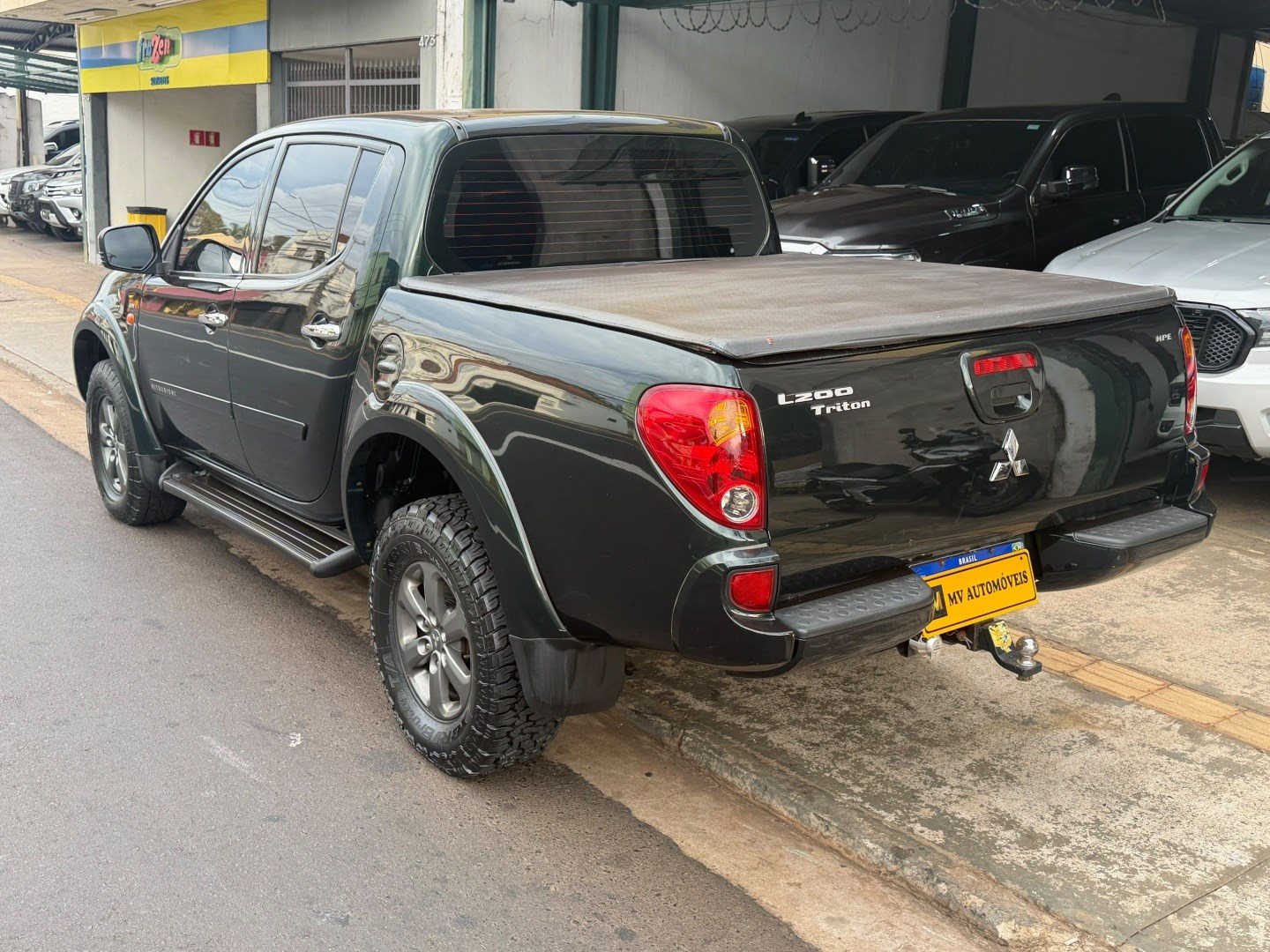 MITSUBISHI L200 TRITON3.2 HPE 4X4 CD 16V TURBO INTERCOOLER DIESEL 4P AUTOMÁTICO 2012