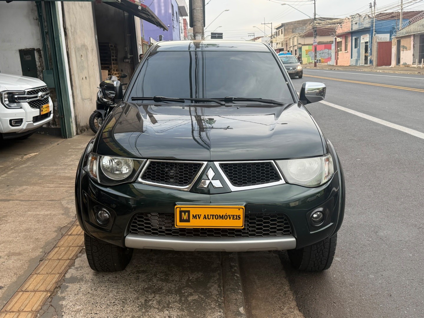 MITSUBISHI L200 TRITON3.2 HPE 4X4 CD 16V TURBO INTERCOOLER DIESEL 4P AUTOMÁTICO 2012