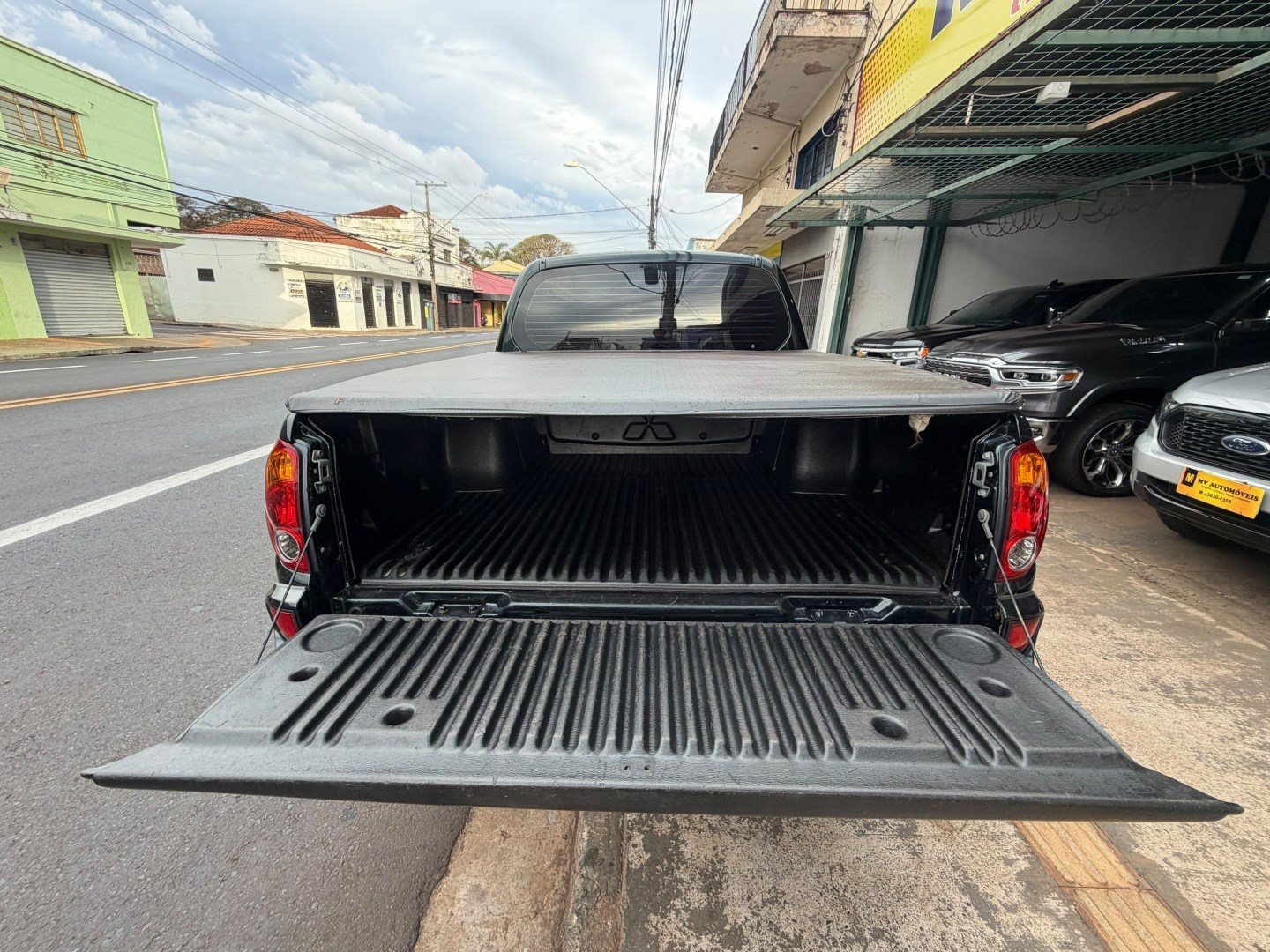 MITSUBISHI L200 TRITON3.2 HPE 4X4 CD 16V TURBO INTERCOOLER DIESEL 4P AUTOMÁTICO 2012