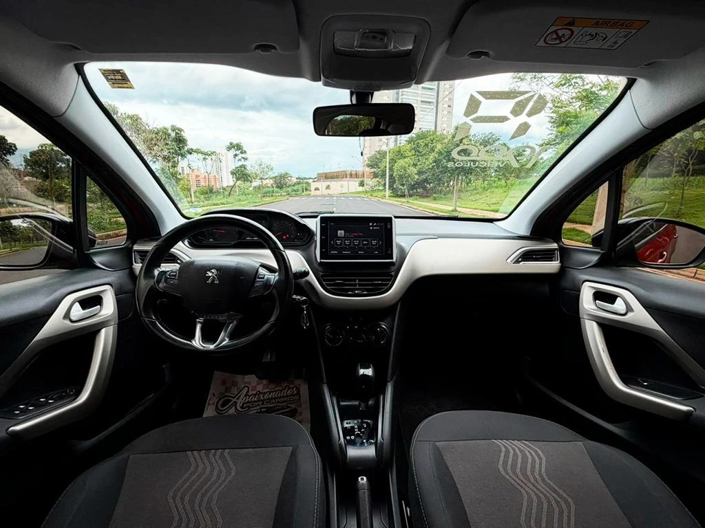 PEUGEOT2008