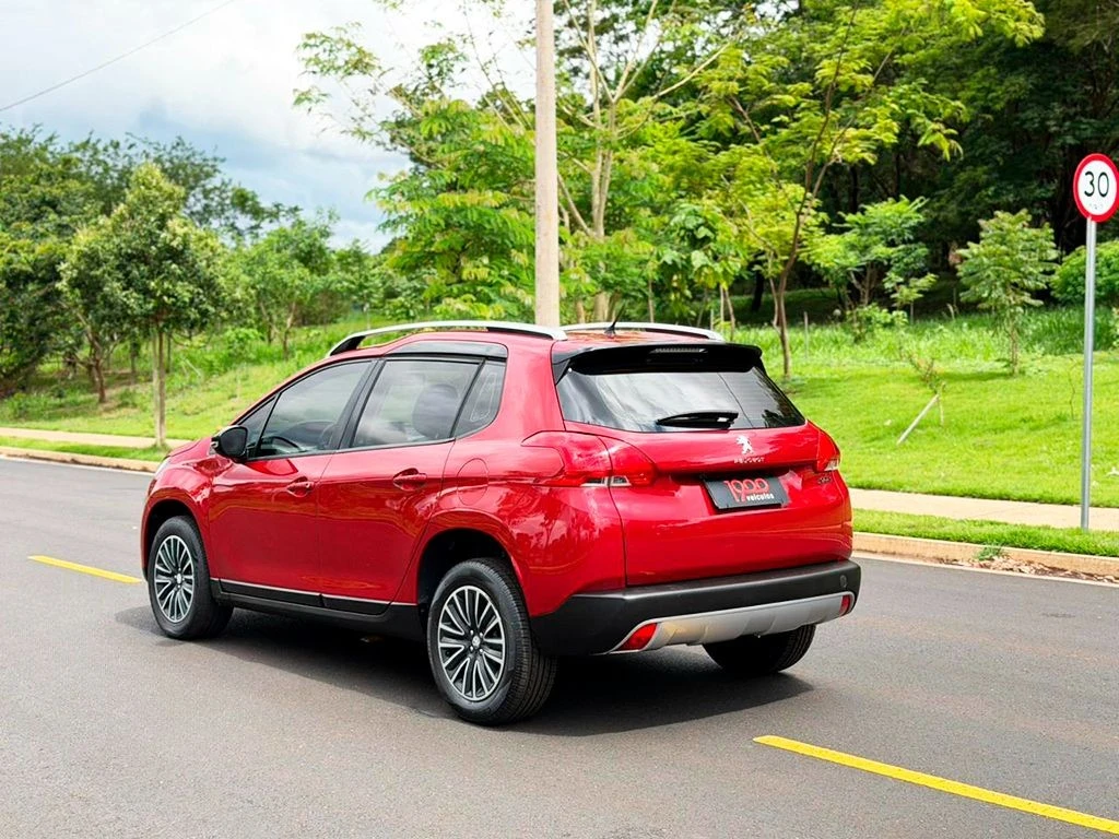 PEUGEOT2008