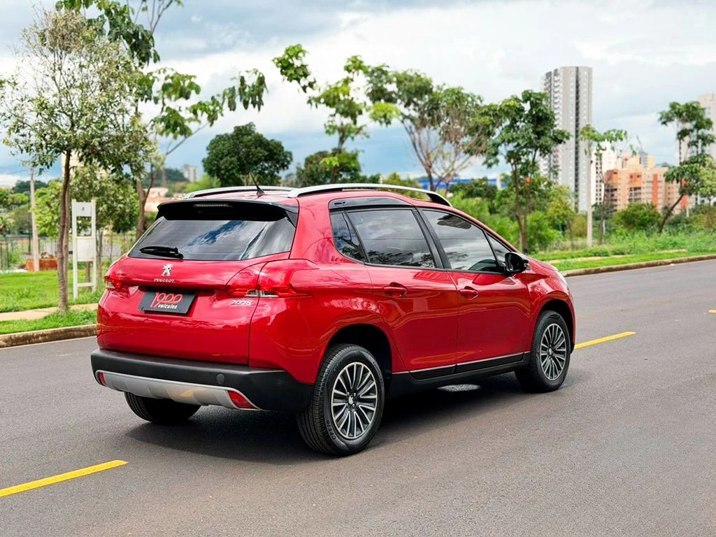 PEUGEOT2008
